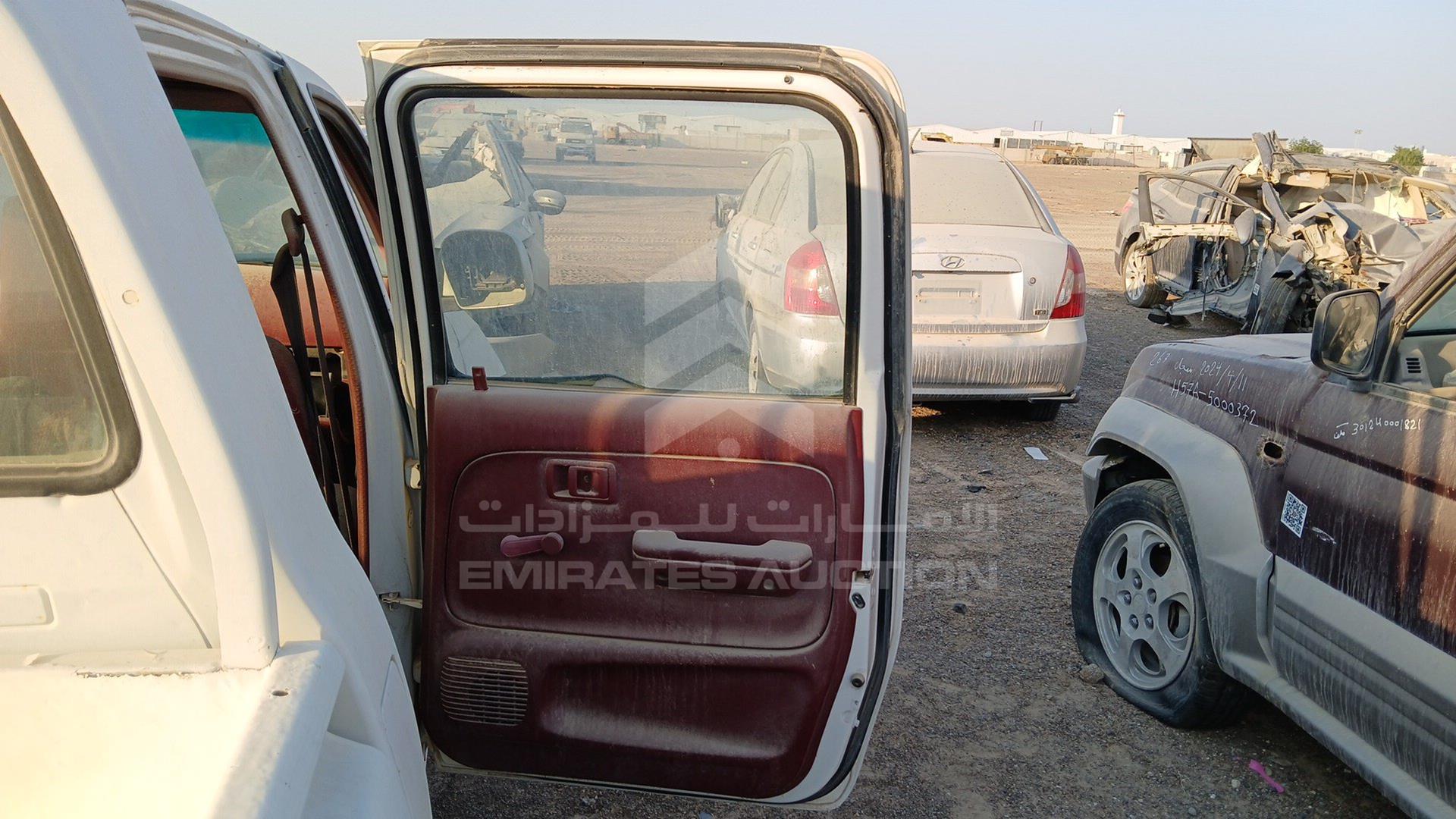 2000 TOYOTA HILUX VIN: JTFEG426010022941