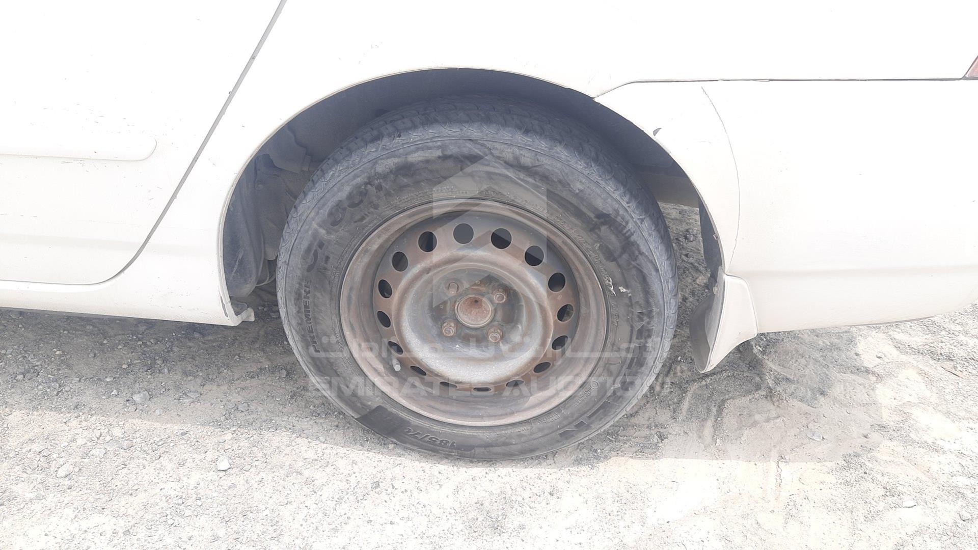 2007 TOYOTA COROLLA VIN: JTDBR22E470283922