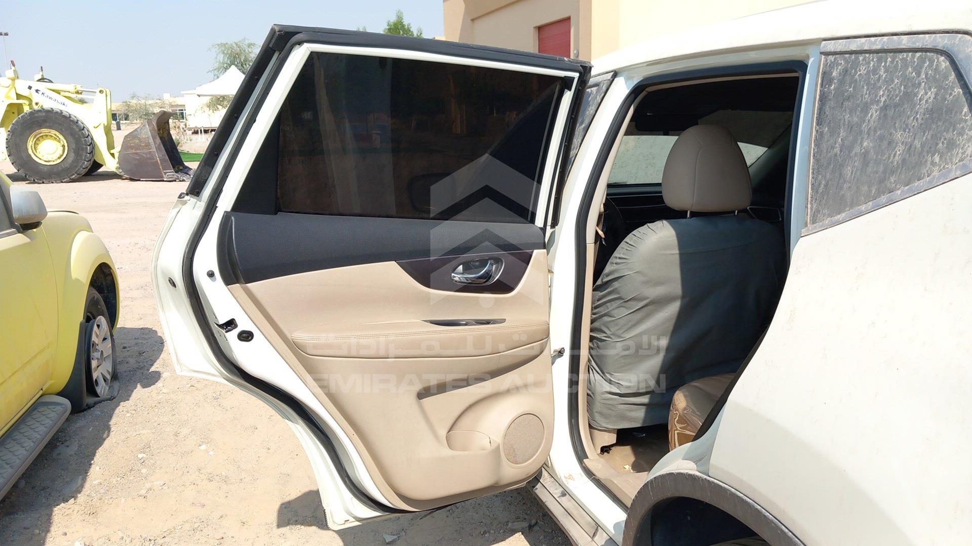 2015 NISSAN X-TRAIL VIN: JN1BT2MW9FW002705