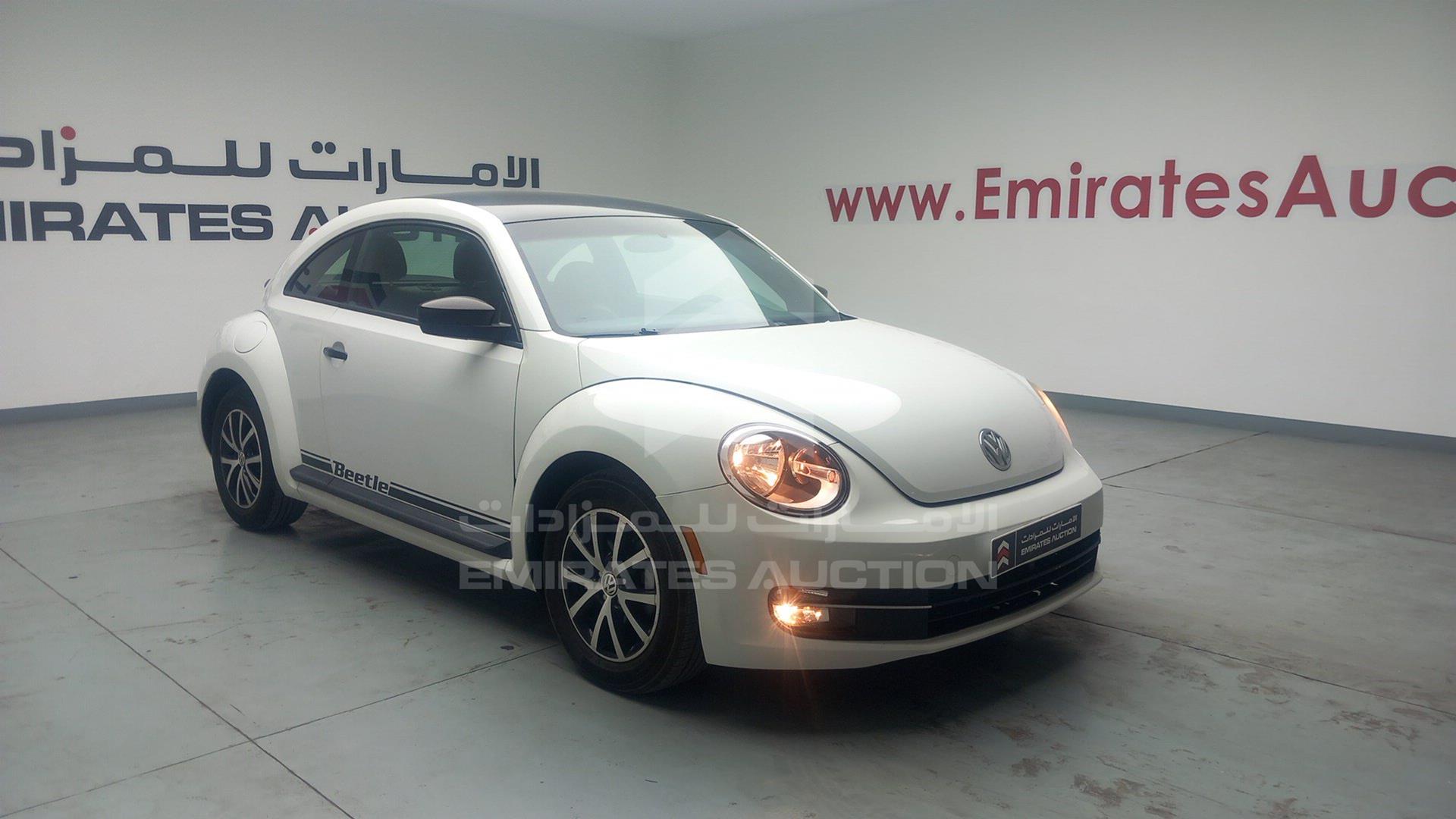 2015 VOLKSWAGEN BEETLE VIN: 3VWF17AT8FM619358
