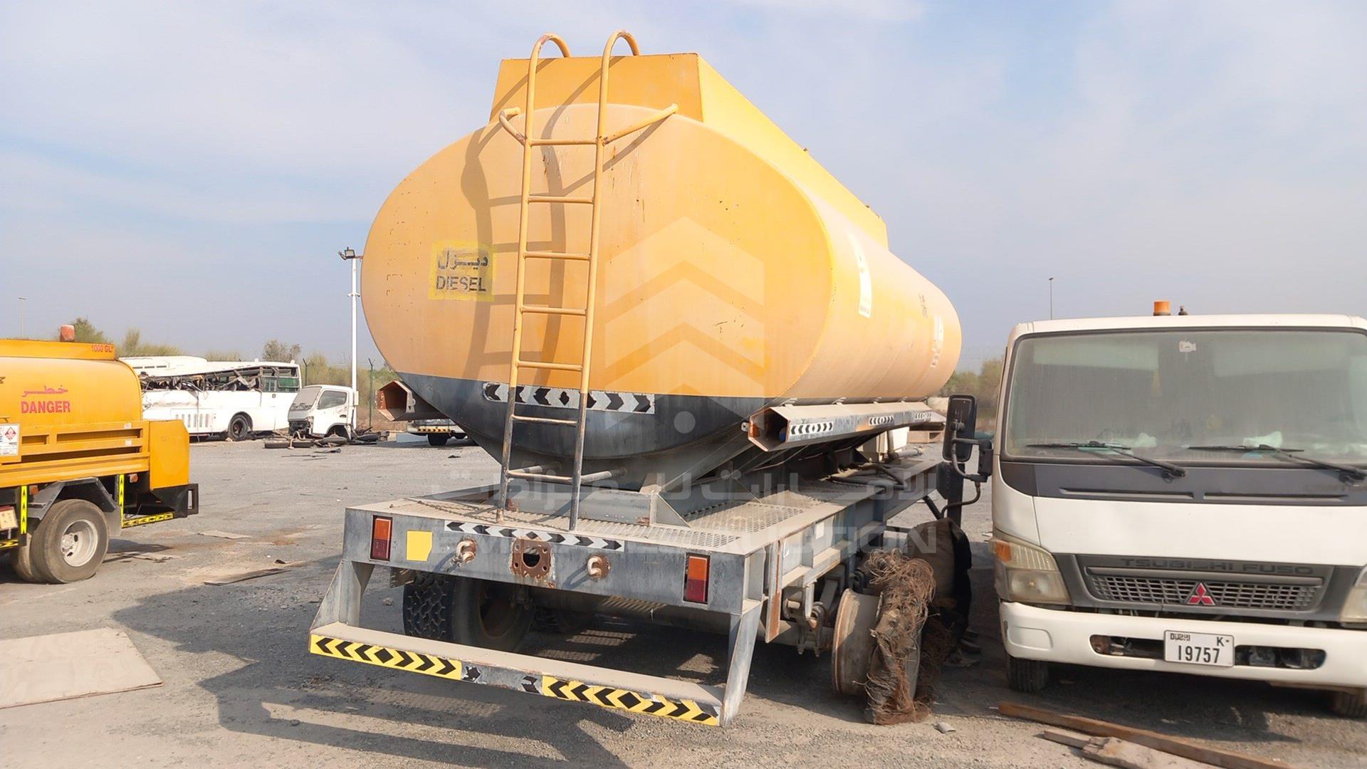 2001 FUEL TANK --- VIN: D091628DXBTRAILER