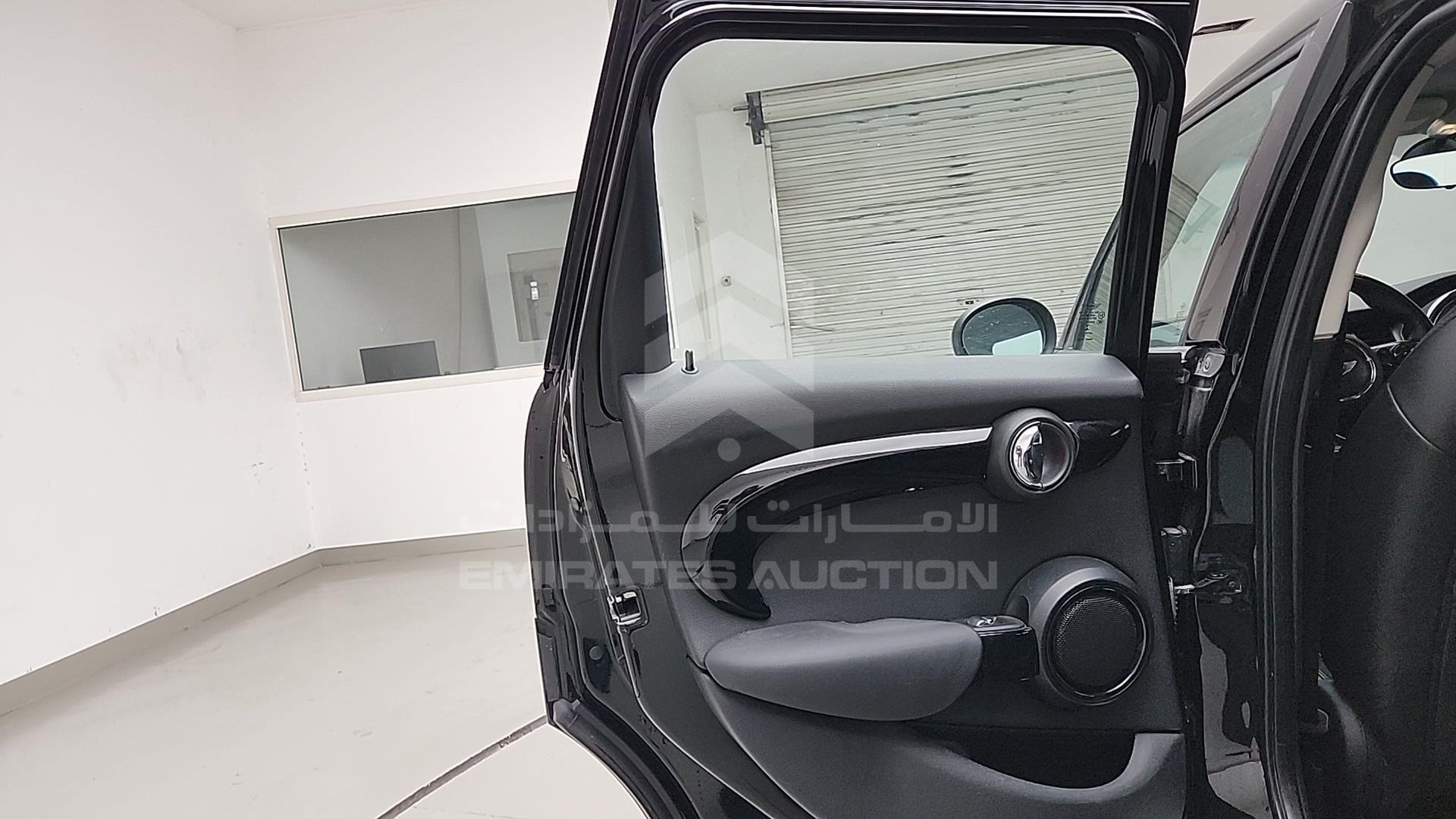 2015 MINI COOPER VIN: WMWXS5C53FT827279
