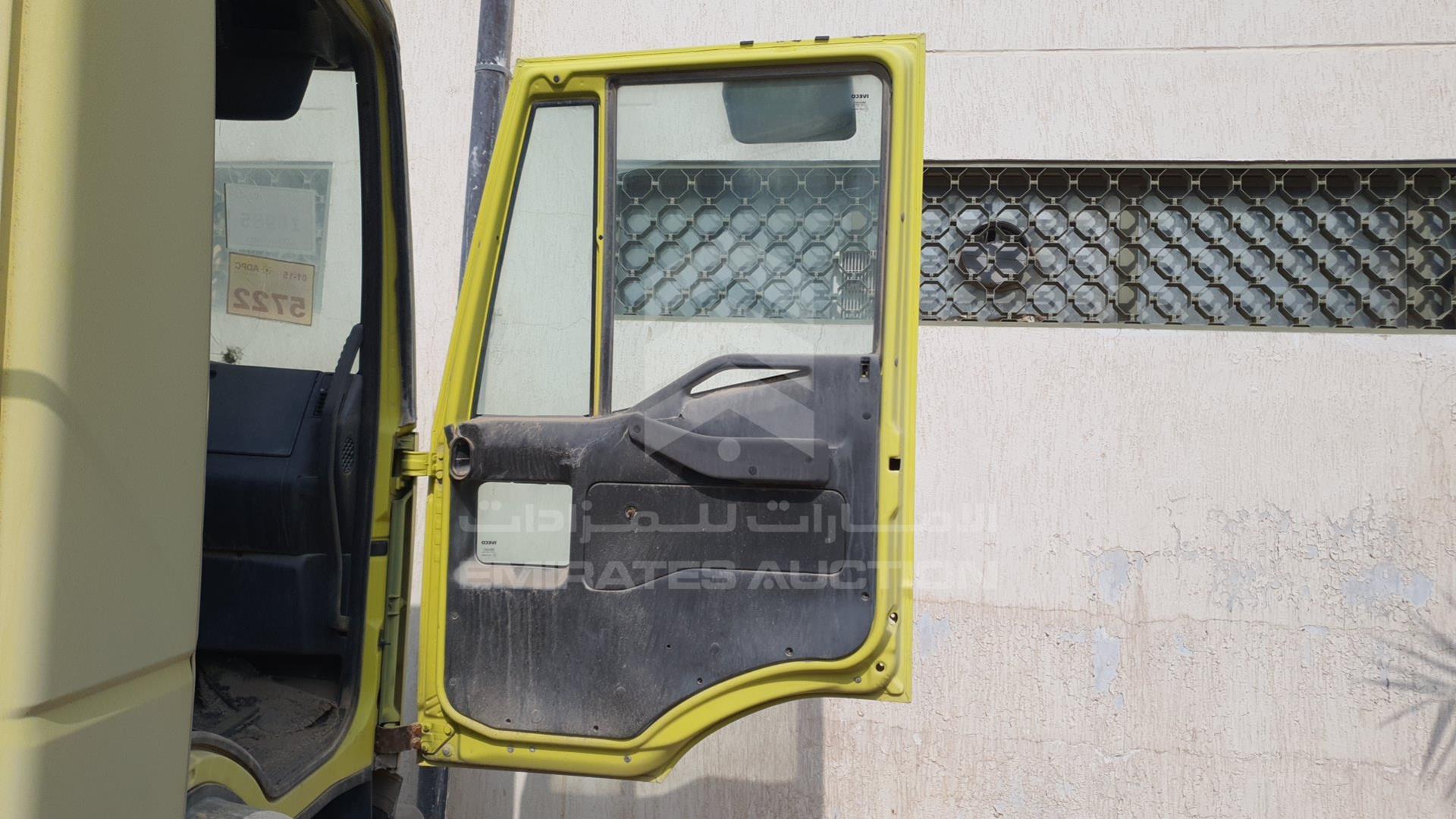 2004 IVECO --- VIN: WJMS3TSS00C127278