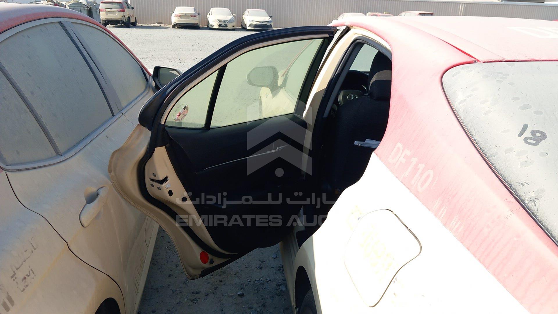 2018 TOYOTA CAMRY VIN: JTNB29HK8J3012843