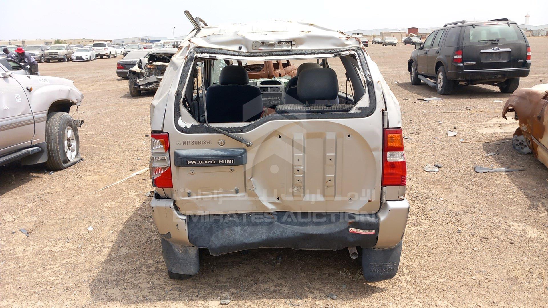 2000 MITSUBISHI PAJERO MINI VIN: H58A-0117511