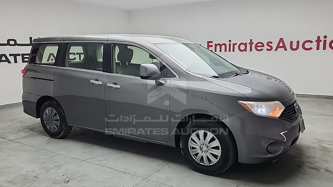 2014 Nissan Quest — Front Right Angle — Photo 9