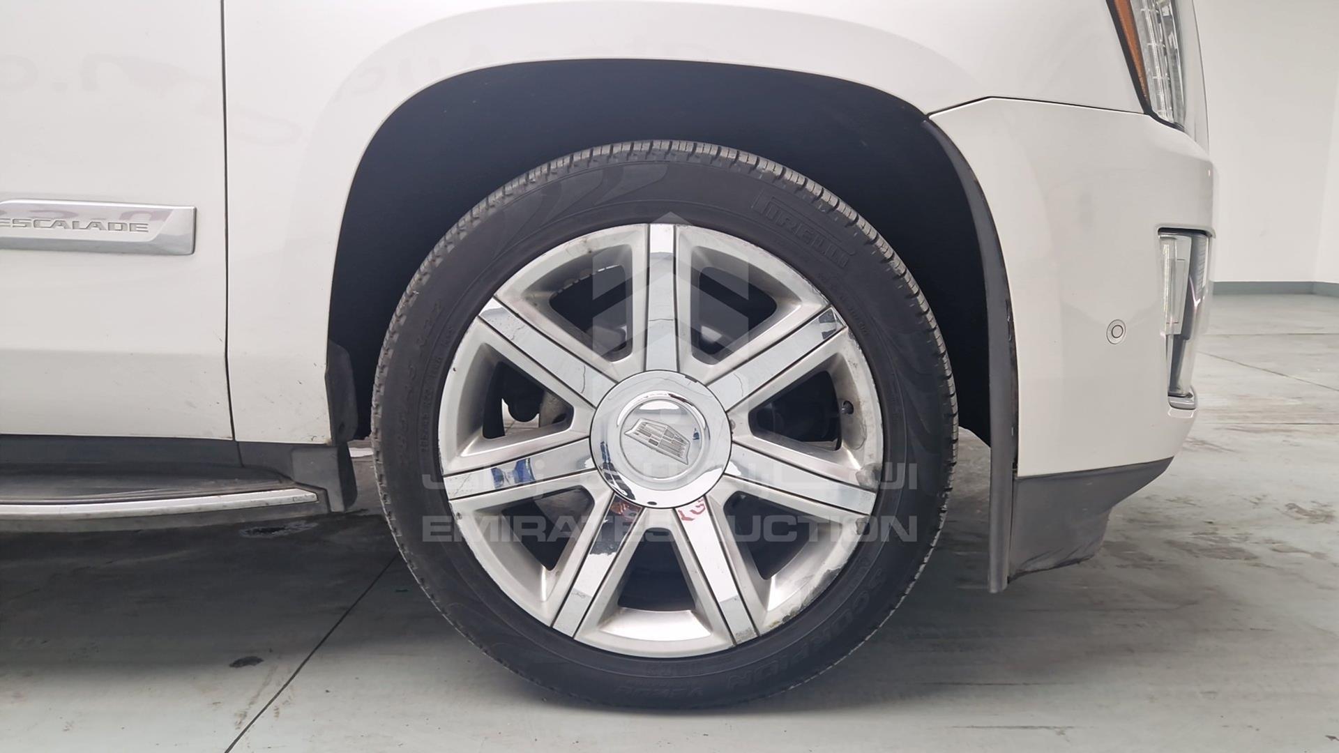 2017 CADILLAC ESCALADE VIN: 1GYS47KJ7HR507619