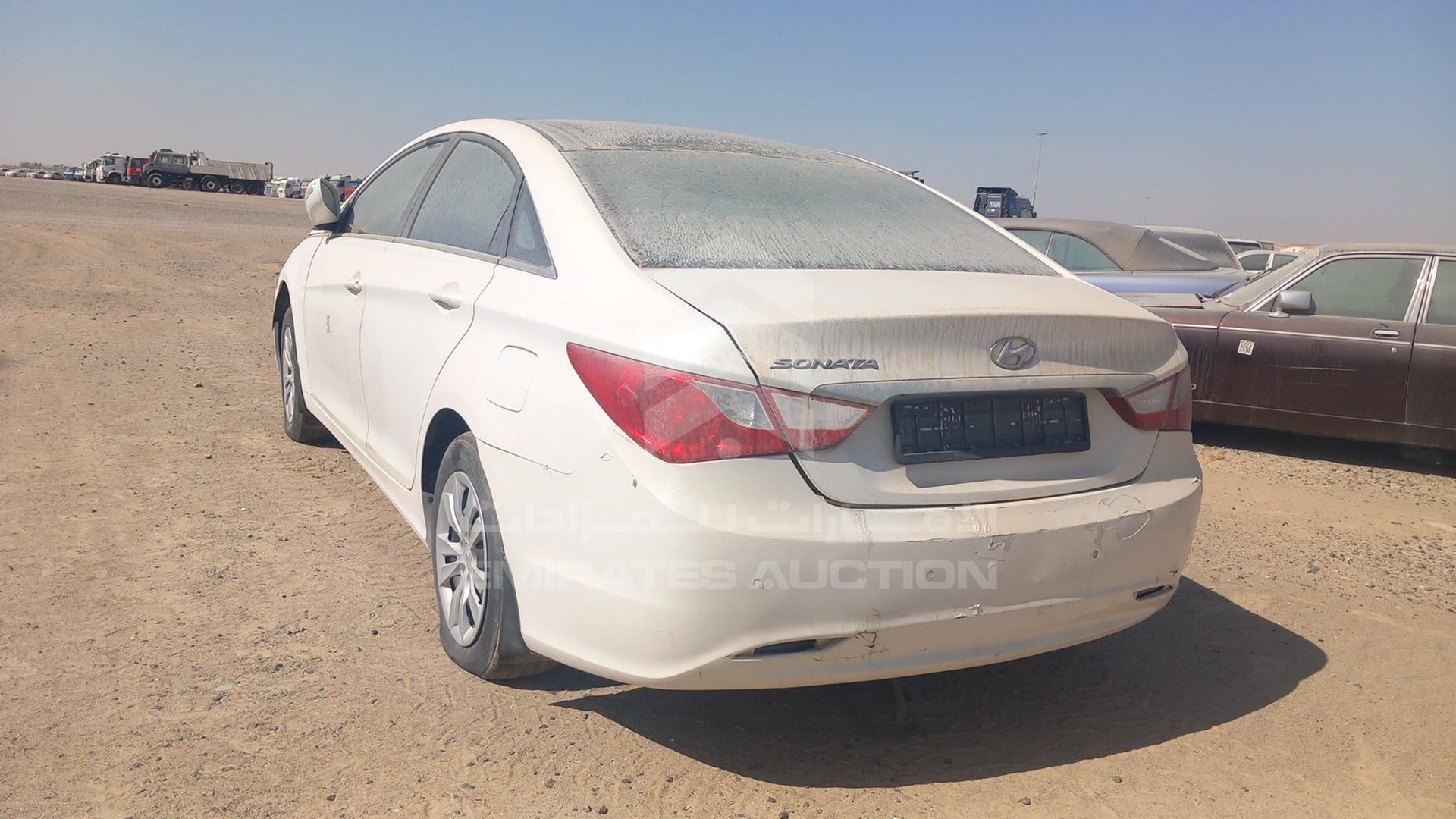 2014 HYUNDAI SONATA VIN: KMHEB41C5EA618234