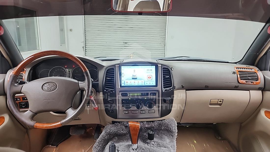 2006 Toyota Land Cruiser — Full Dashboard View — Photo 17