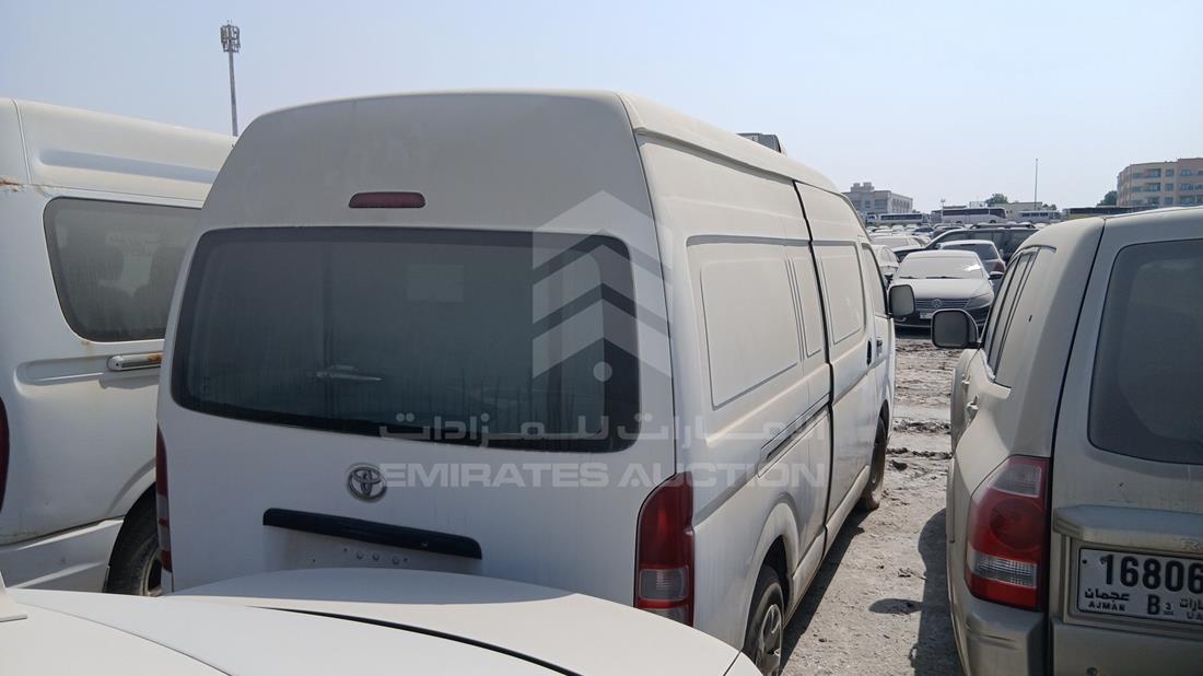 Toyota Hiace - Scrap without document — Rear Right Angle — Photo 7