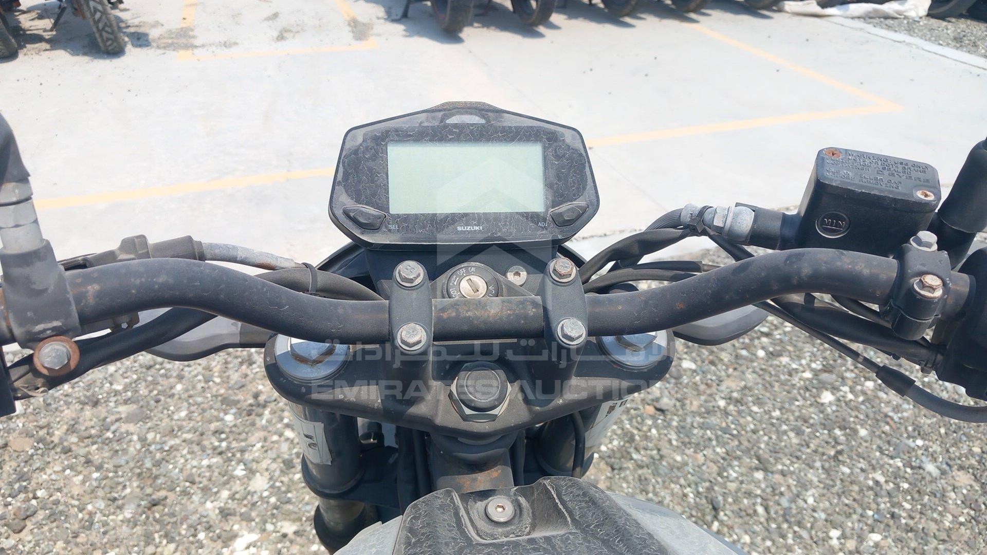 2020 SUZUKI GIXXER VIN: MB8ED13B6L8100164