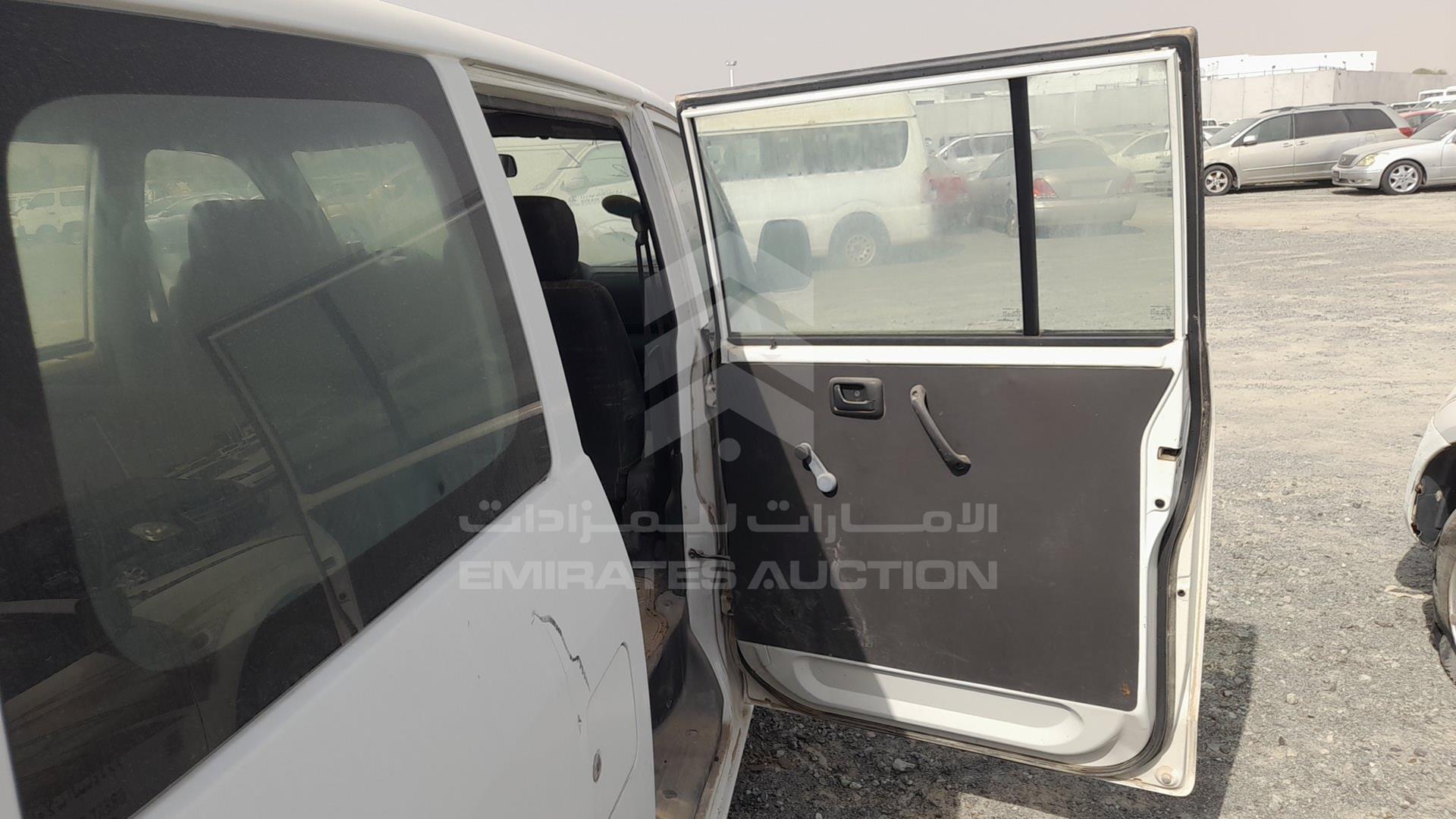 2015 SUZUKI APV VIN: MHYDN7A36FJ400275