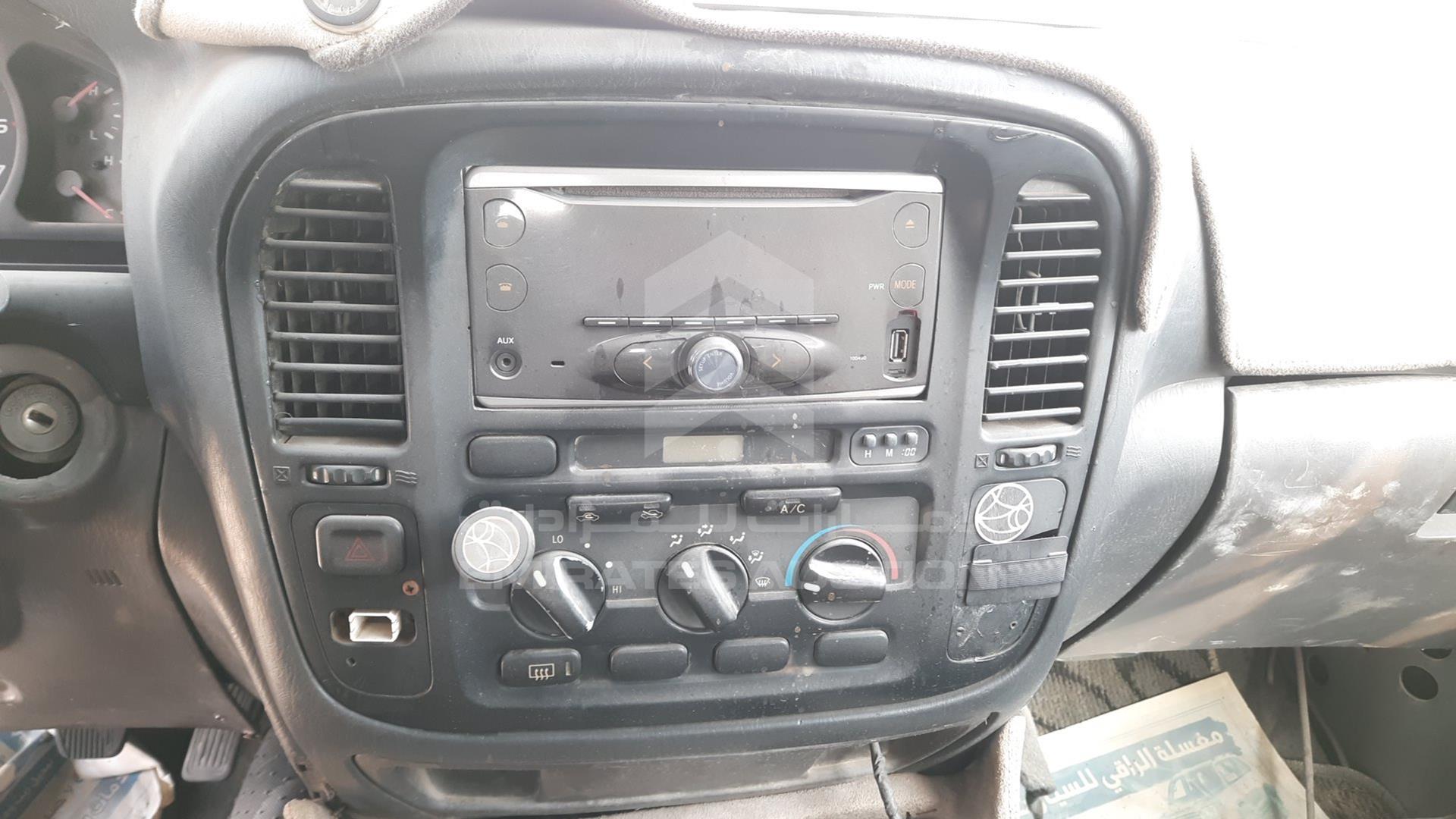 2000 TOYOTA LAND CRUISER VIN: JTCHJ01J0Y0028324