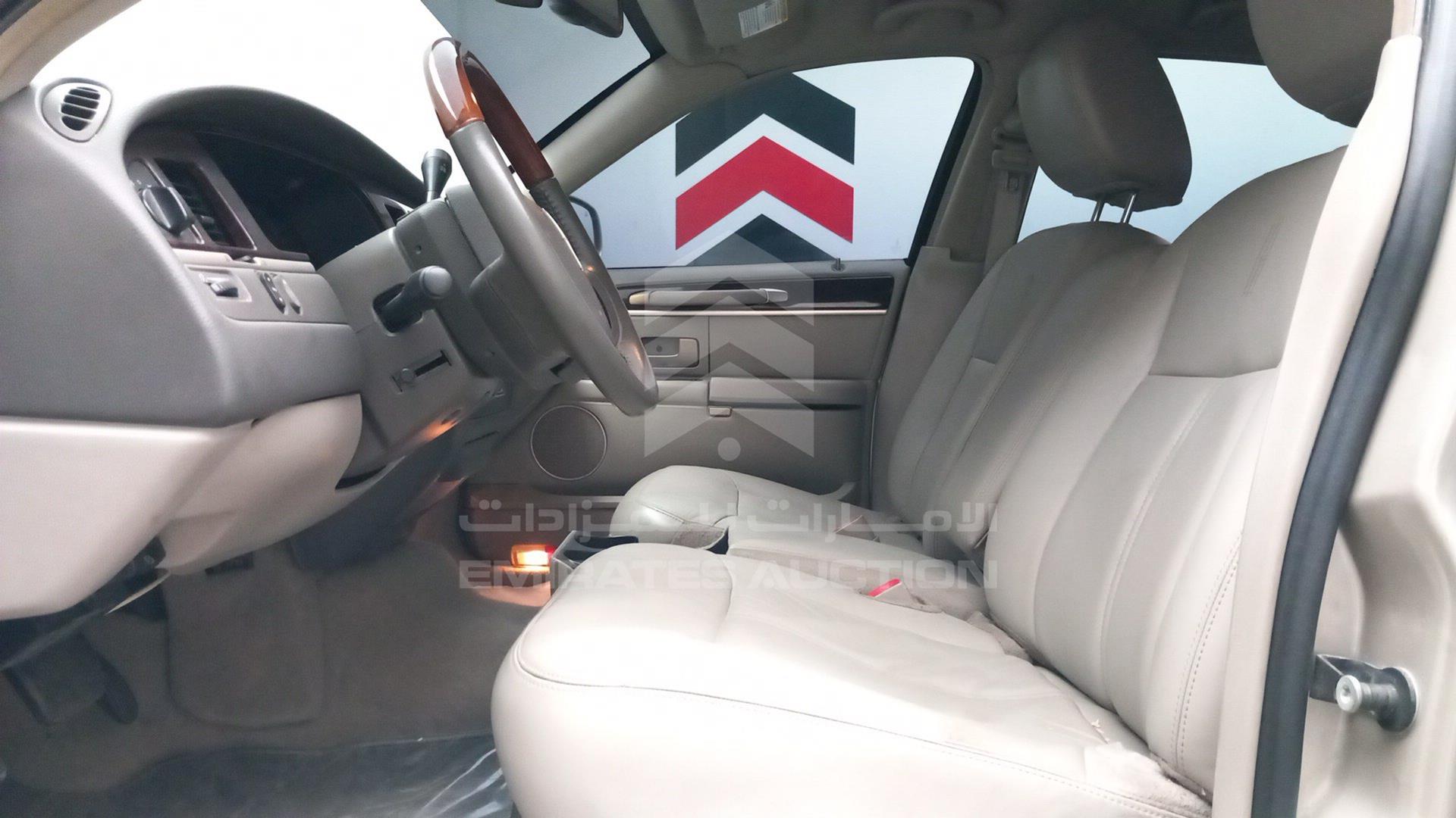 2011 LINCOLN TOWN CAR VIN: 2LNBL8CV5BX763394