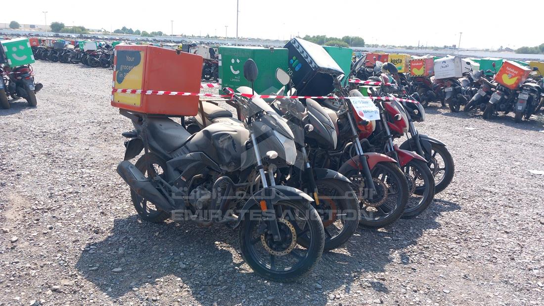 5 Motorbikes — Front Right Angle — Photo 10