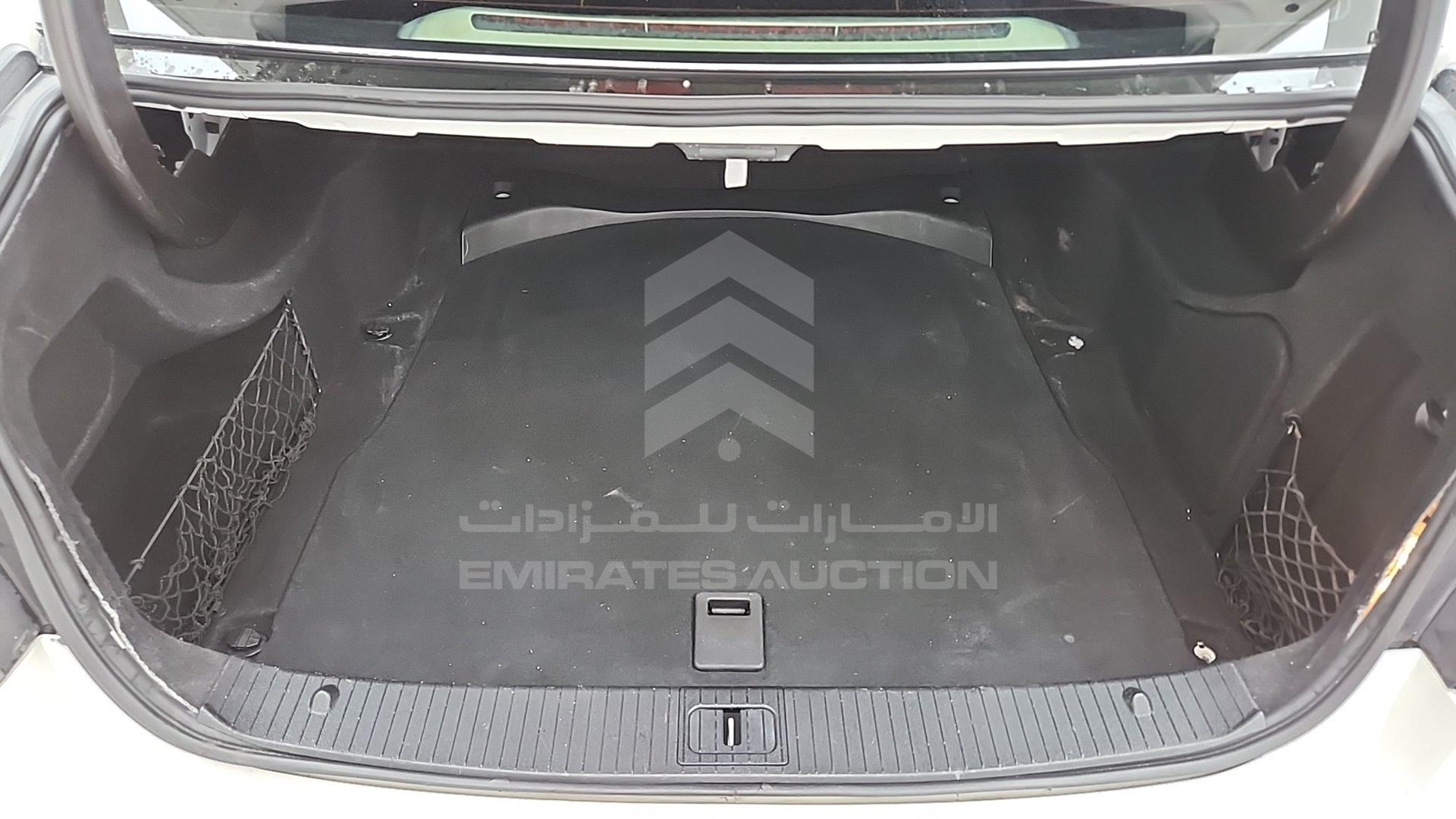 2010 MERCEDES E 300 VIN: WDDHF5EB7AA258364
