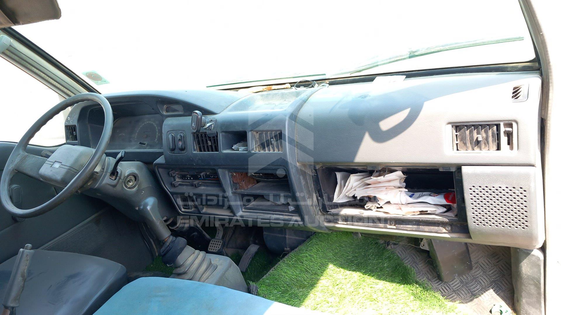 2004 MITSUBISHI L 300 VIN: JMYHNP13W4A771486