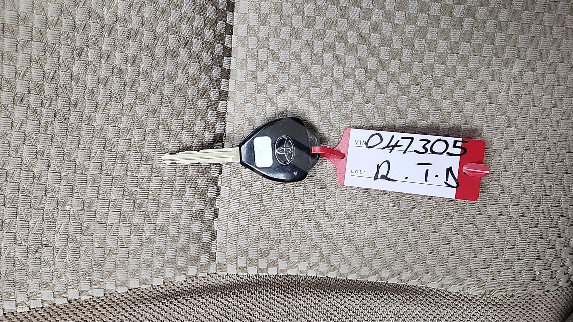 2013 TOYOTA FORTUNER VIN: MHFYX59G3D8047305