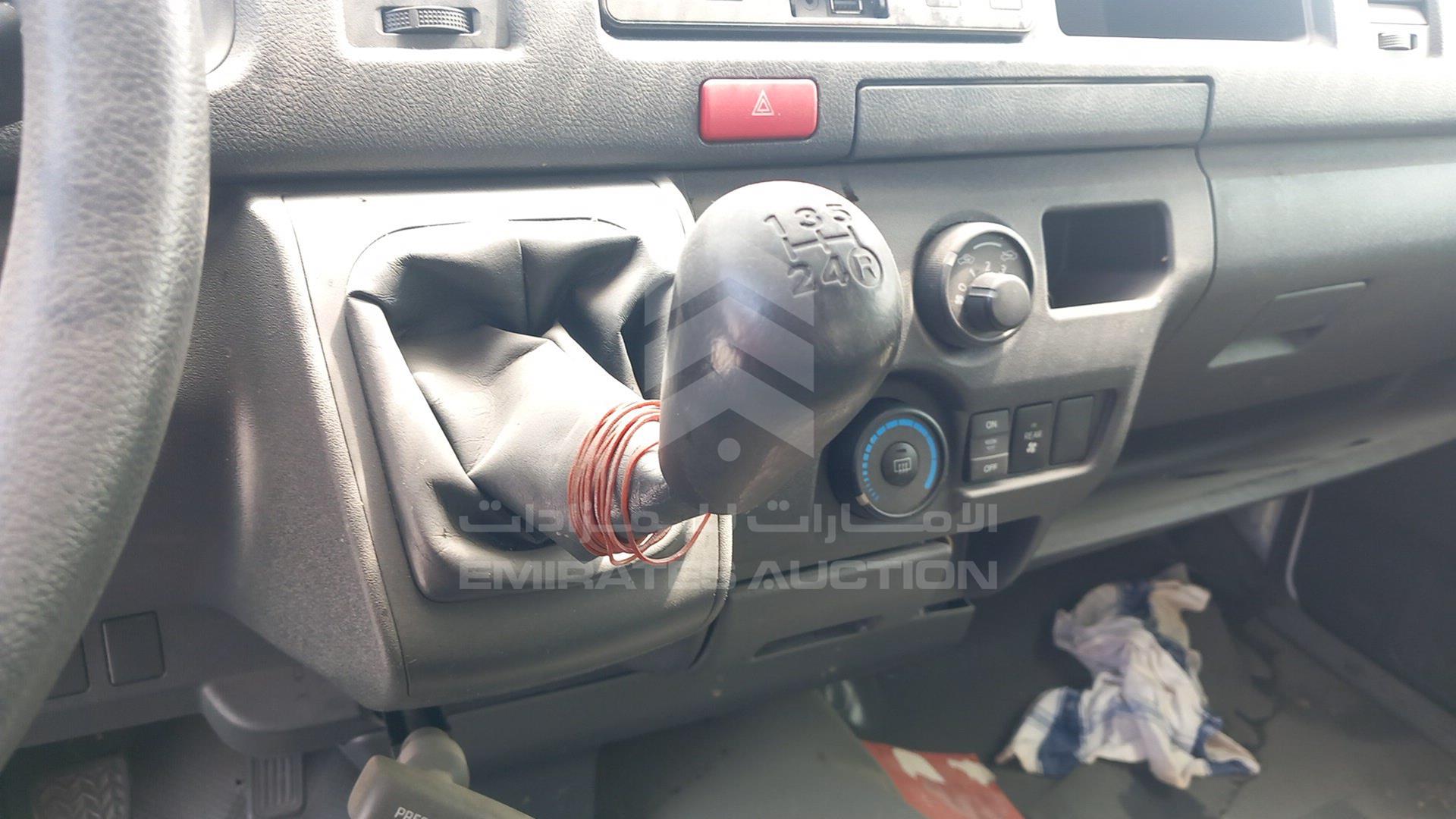 2014 TOYOTA HIACE VIN: JTGRX12P0E8042733