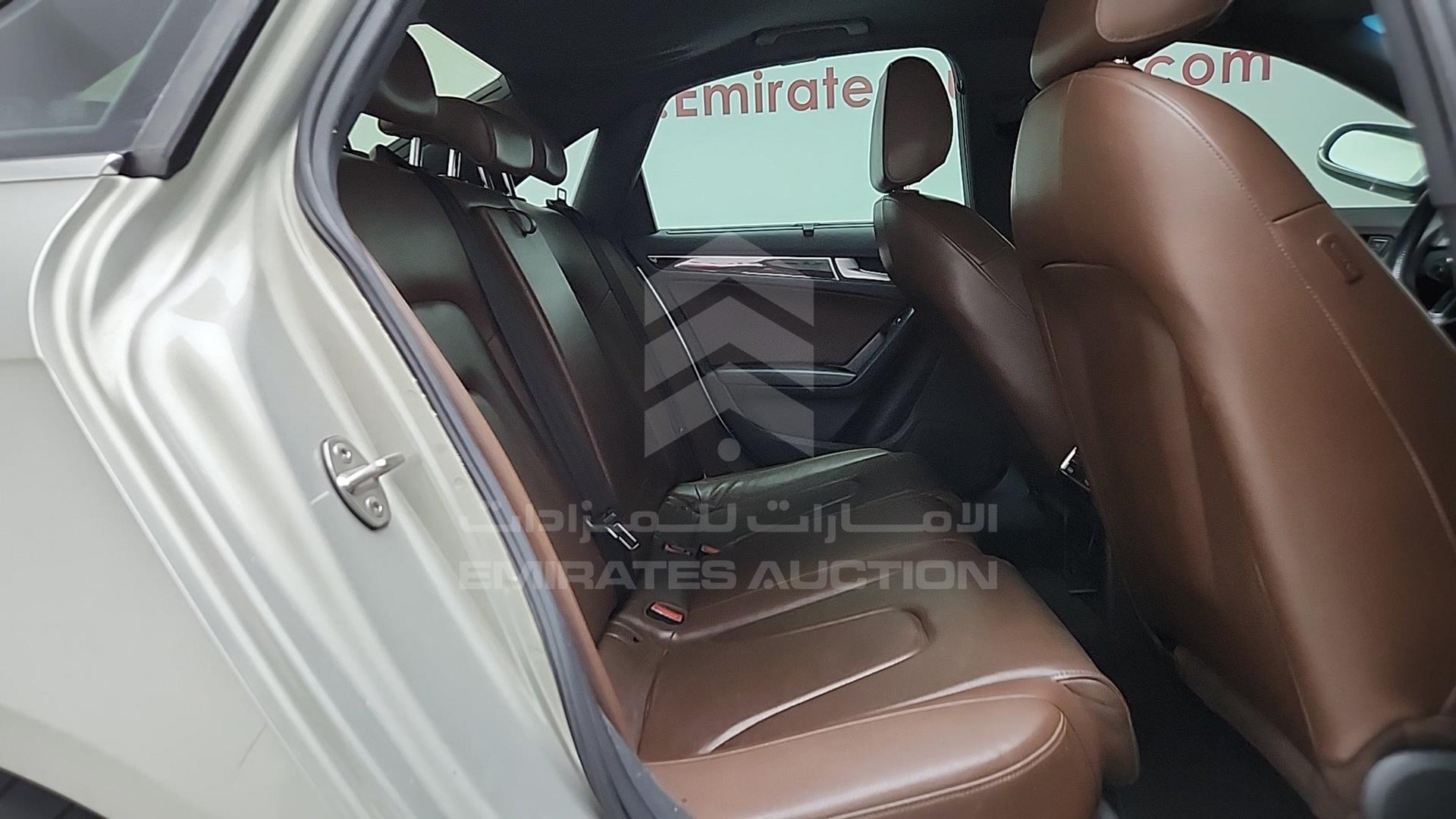 2015 AUDI A4 VIN: WAUACCFL2FN012075