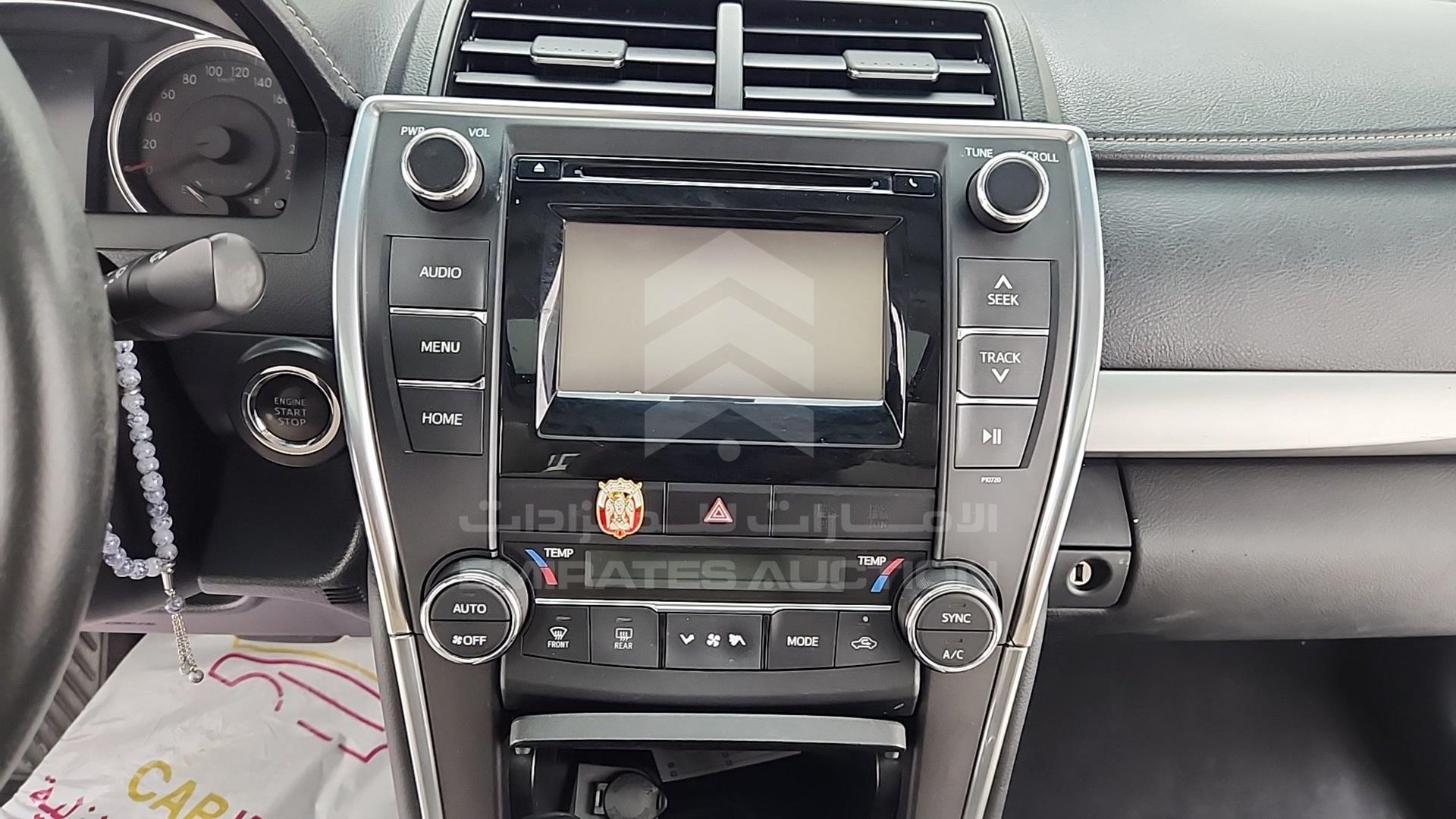 2016 TOYOTA CAMRY VIN: 4T1BF1FK2GU984563