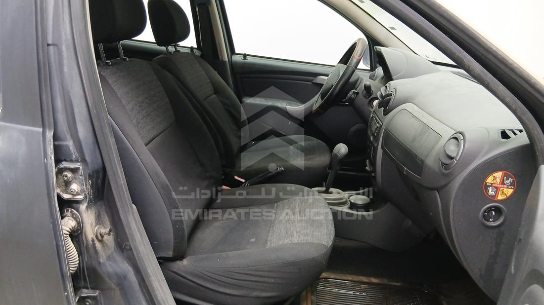 2014 Renault Duster — Front Right Passenger Seat View — Photo 26