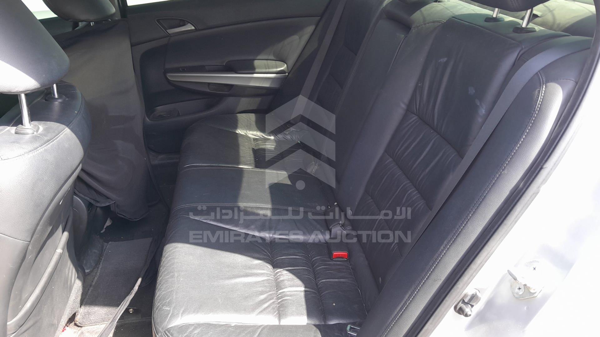 2011 HONDA ACCORD VIN: JHMCP2670BC201388