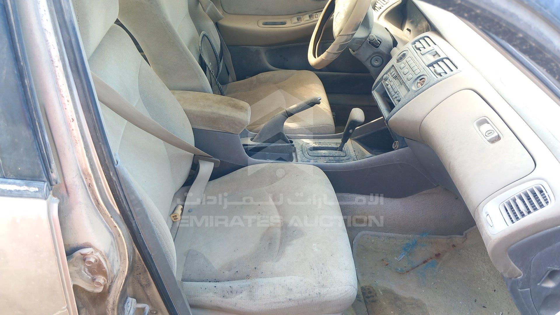 2002 HONDA ACCORD VIN: JHMCF86302C402600