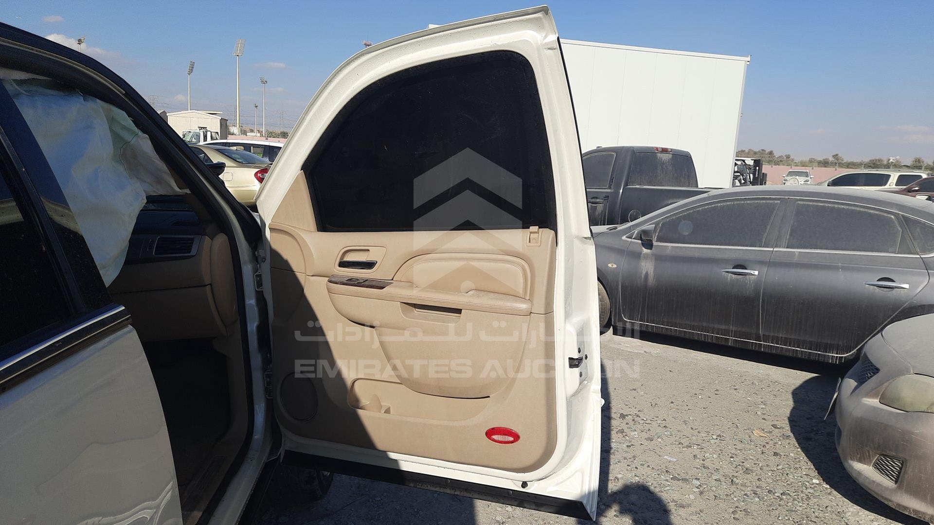 2014 CADILLAC ESCALADE VIN: 1GYS47EF1ER228959