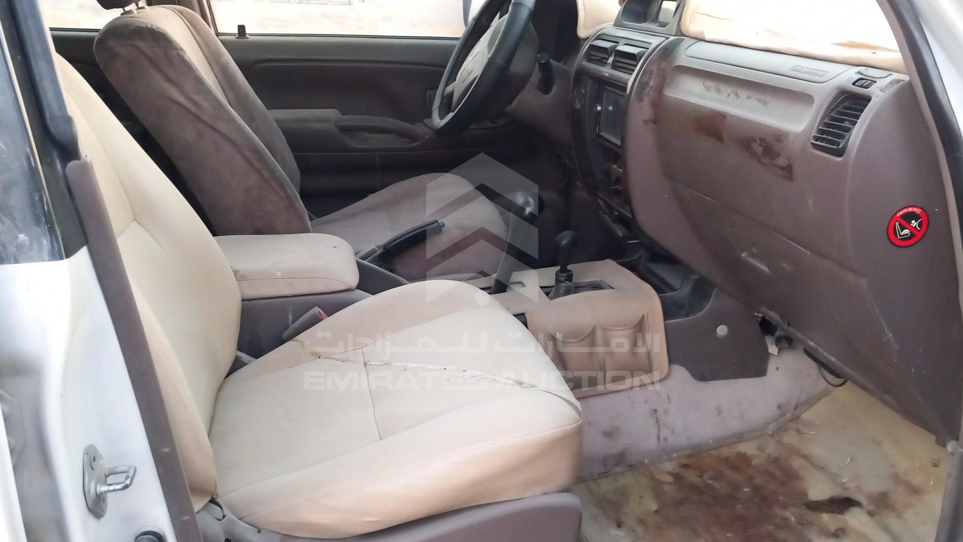 2001 TOYOTA PRADO VIN: JTEBM99J010039519