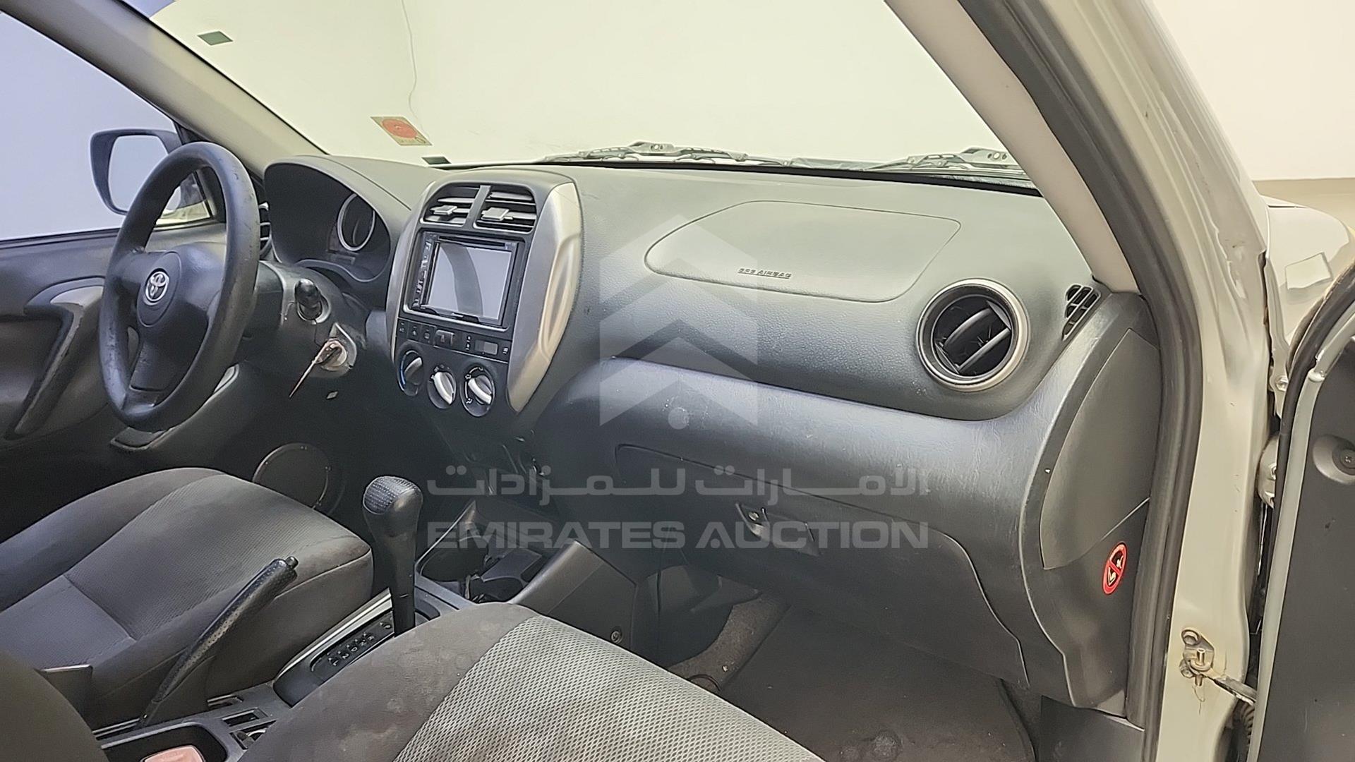 2005 TOYOTA RAV-4 VIN: JTEHH20V350302629