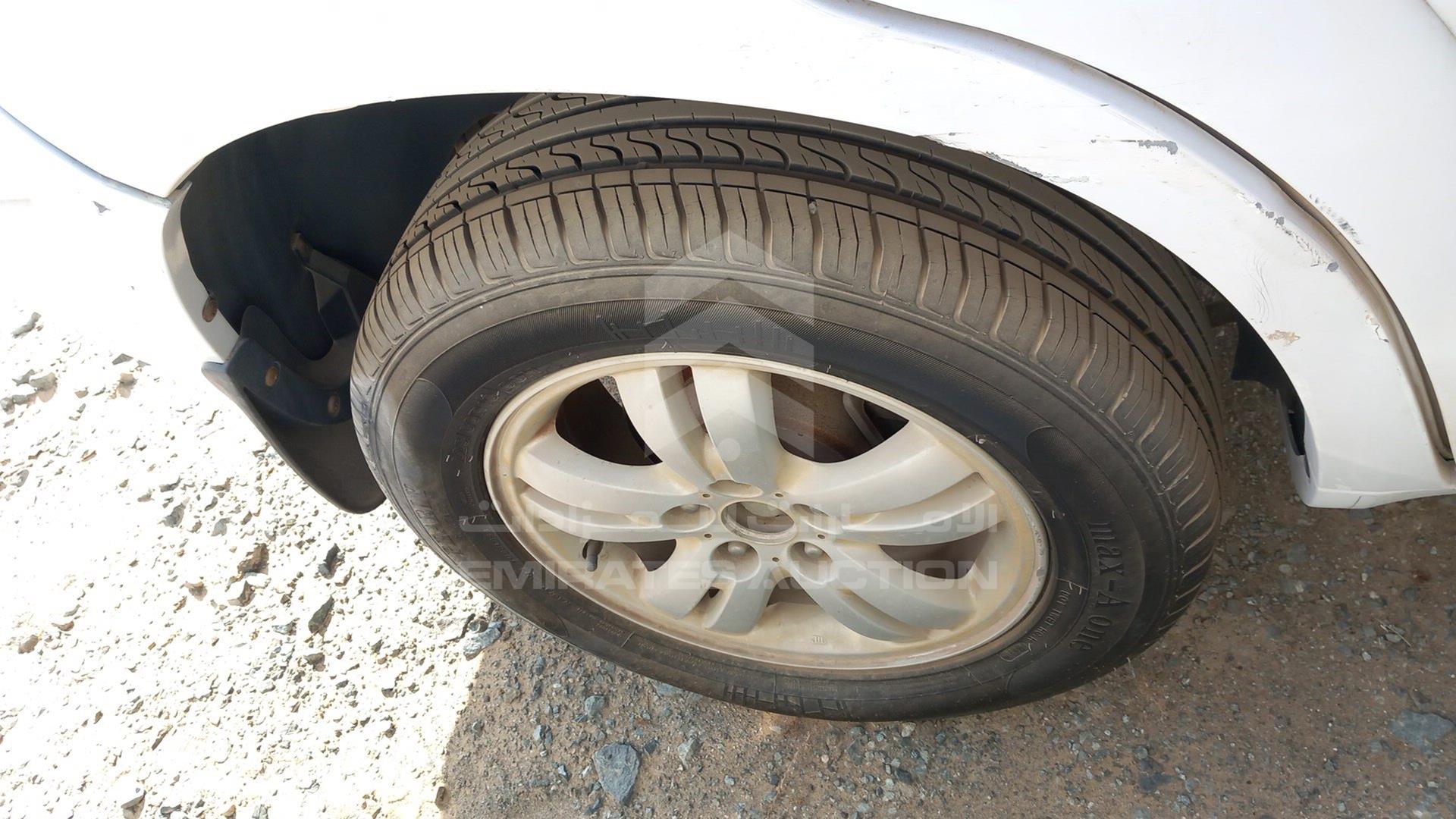 2009 HYUNDAI TUCSON VIN: KMHJM81B59U907142