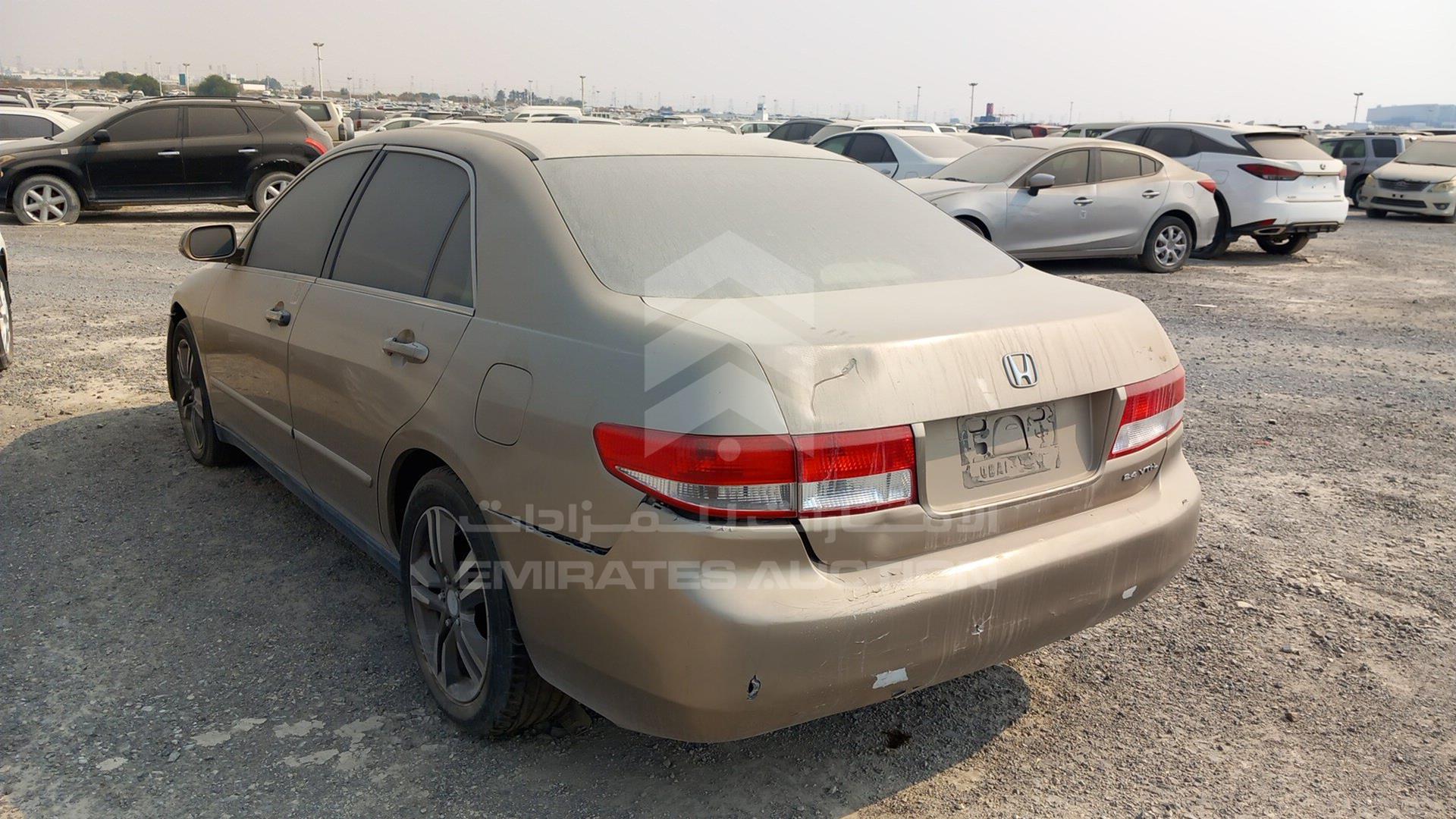 2005 HONDA ACCORD VIN: JHMCM56585C401155