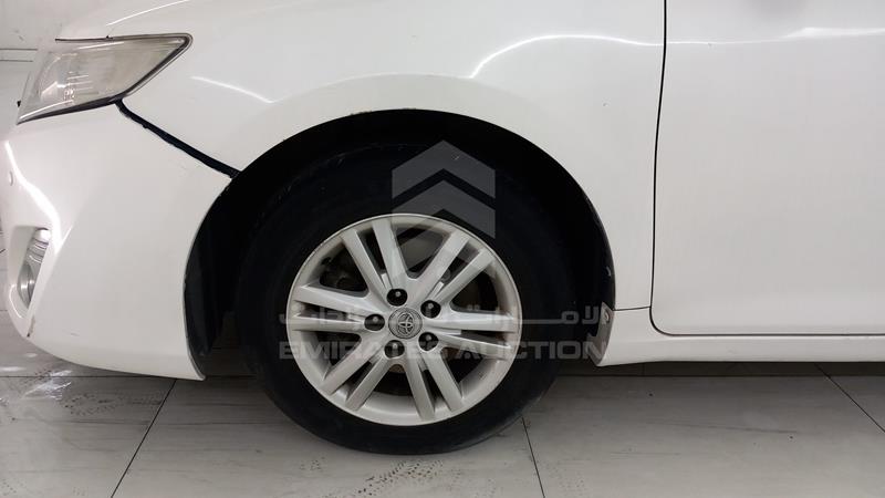 6T1BF9FKXFX534305 Auction: EmiratesAuction Lot: 413777 6T1BF9FKXFX534305 Toyota Camry 2015 WHITE Photo 29