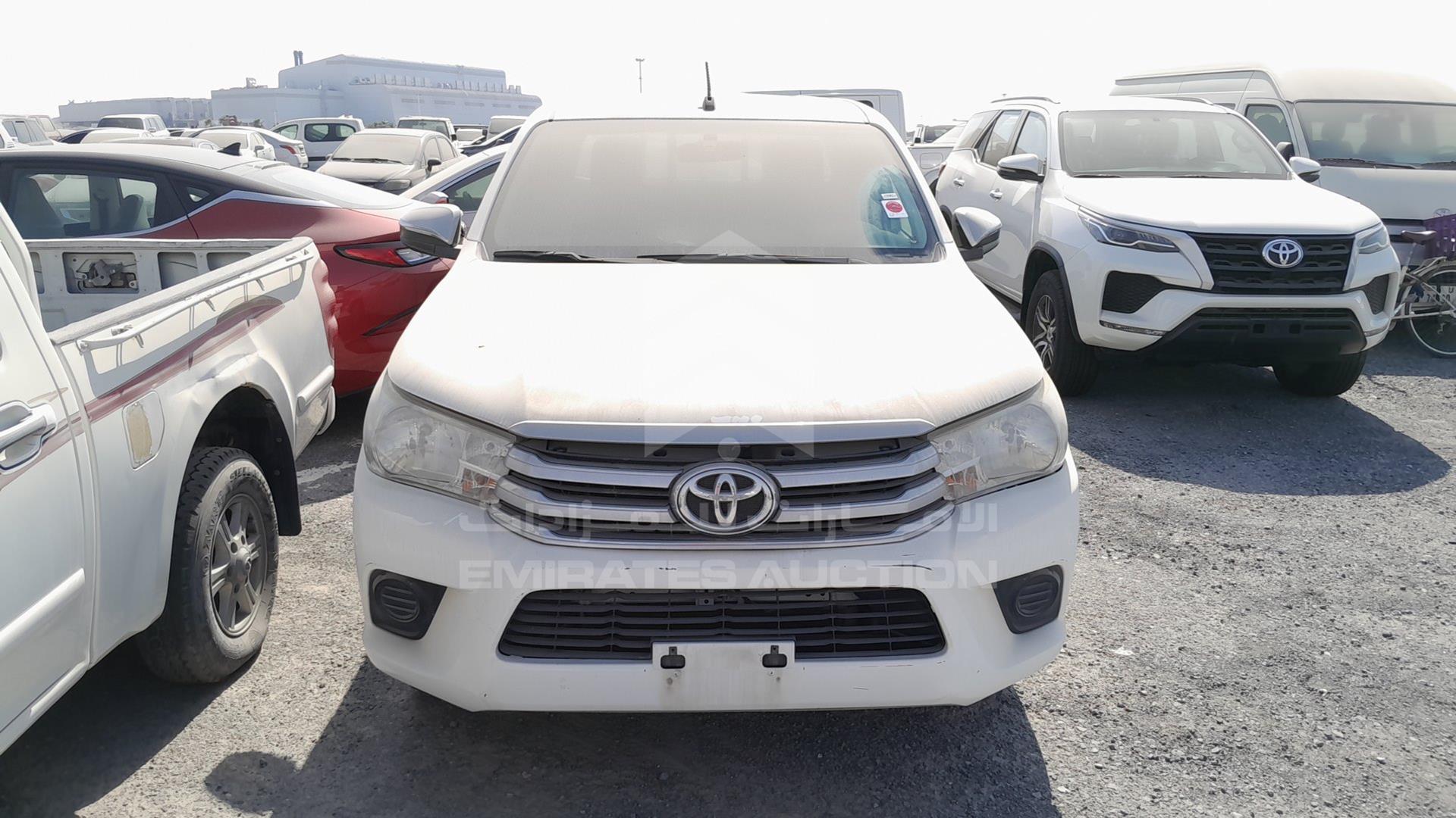 2016 TOYOTA HILUX VIN: MR0CX6CD2G0290716