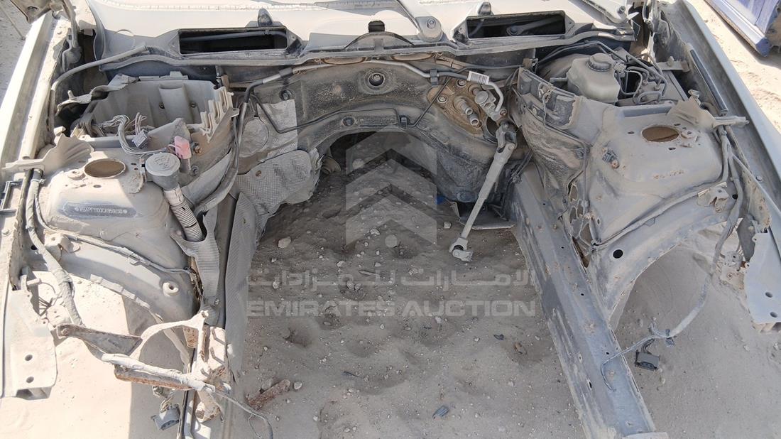 بي ام دبليو 316 2012 — خليج المحرك — صورة 27