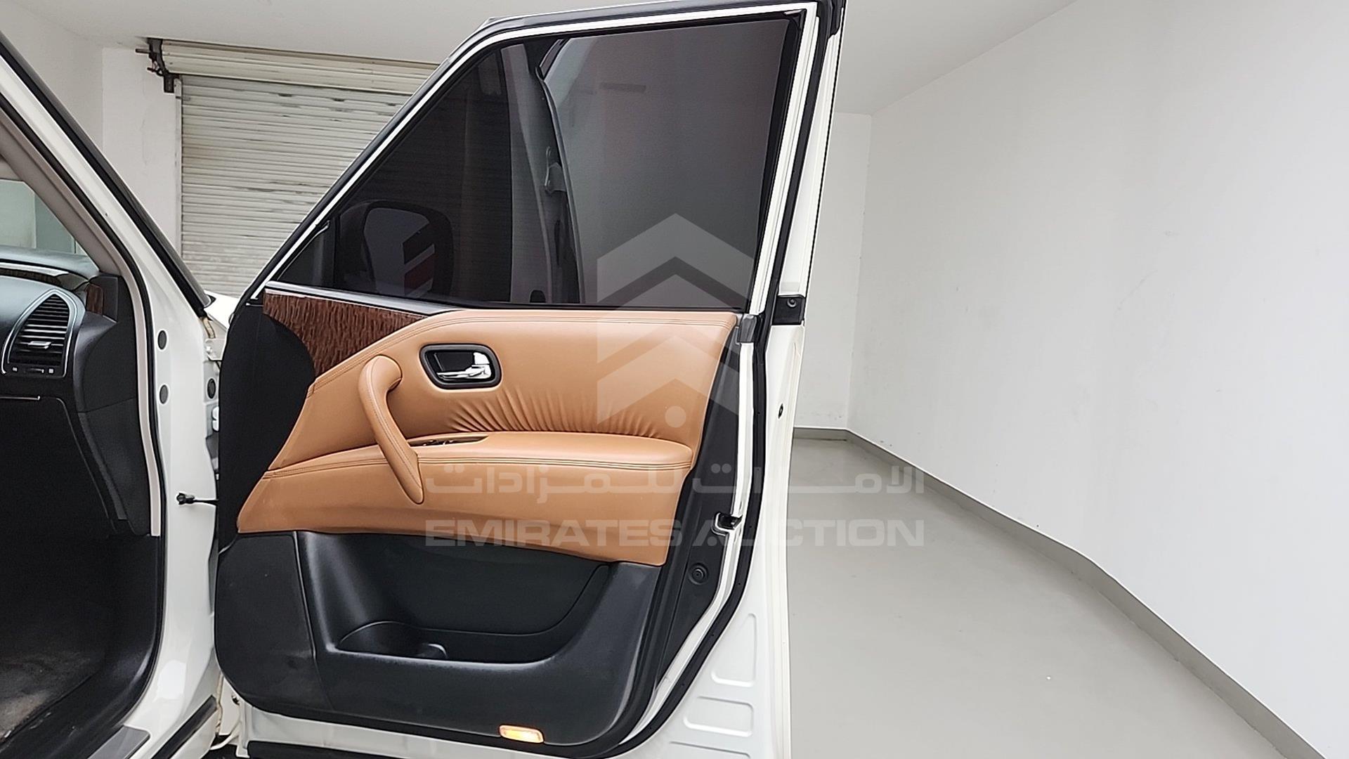 2015 NISSAN PATROL VIN: JN8AY2NY2F9113593