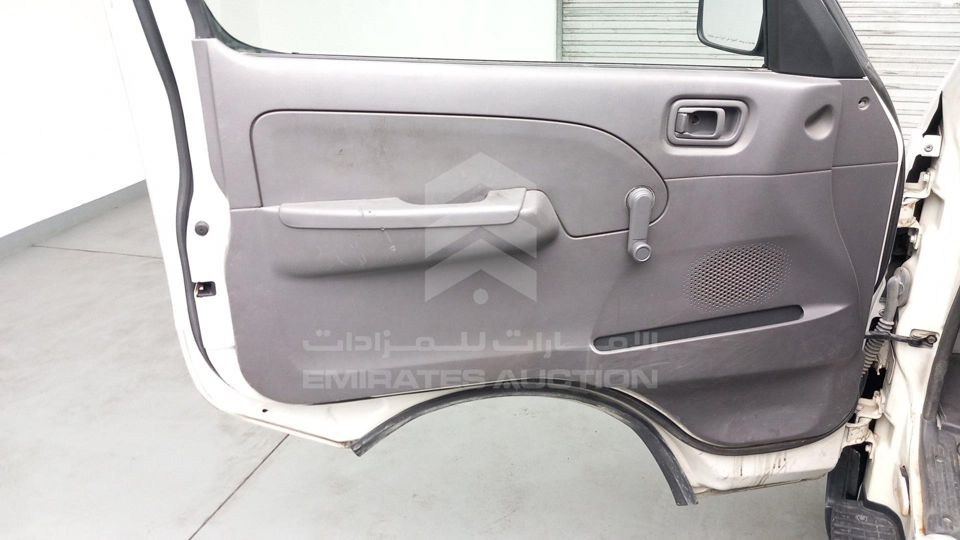 2005 NISSAN URVAN VIN: JN6FE52S05X407822