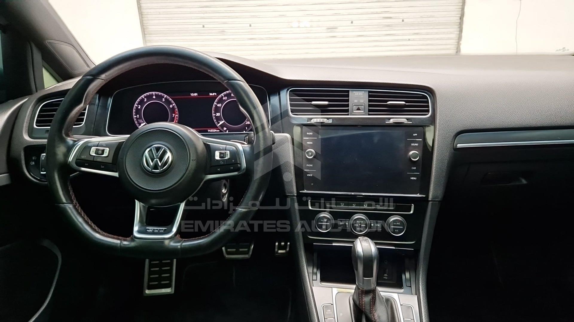 2018 VOLKSWAGEN GOLF VIN: WVWFL2AU7JW034126