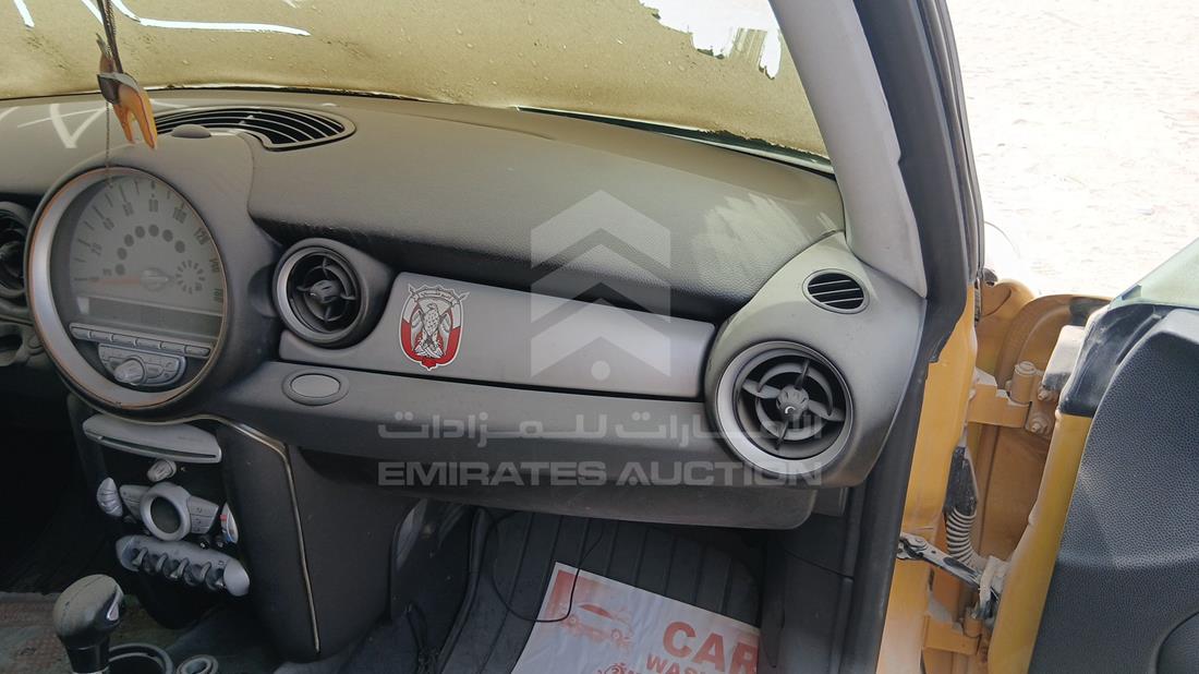 ميني كوبر 2009 — زاوية واجهة الراكب الأمامي الأيمن — صورة 23