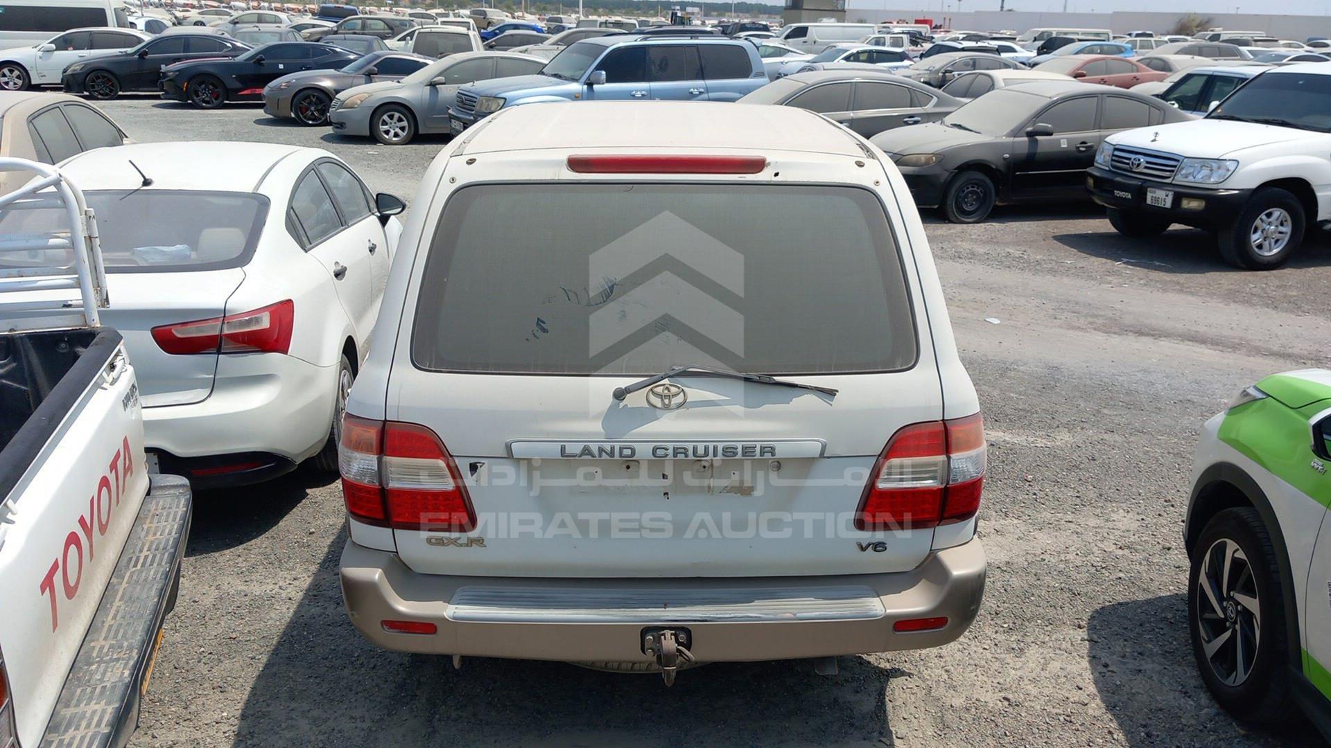 2005 TOYOTA LAND CRUISER VIN: JTEHJ09J755117236
