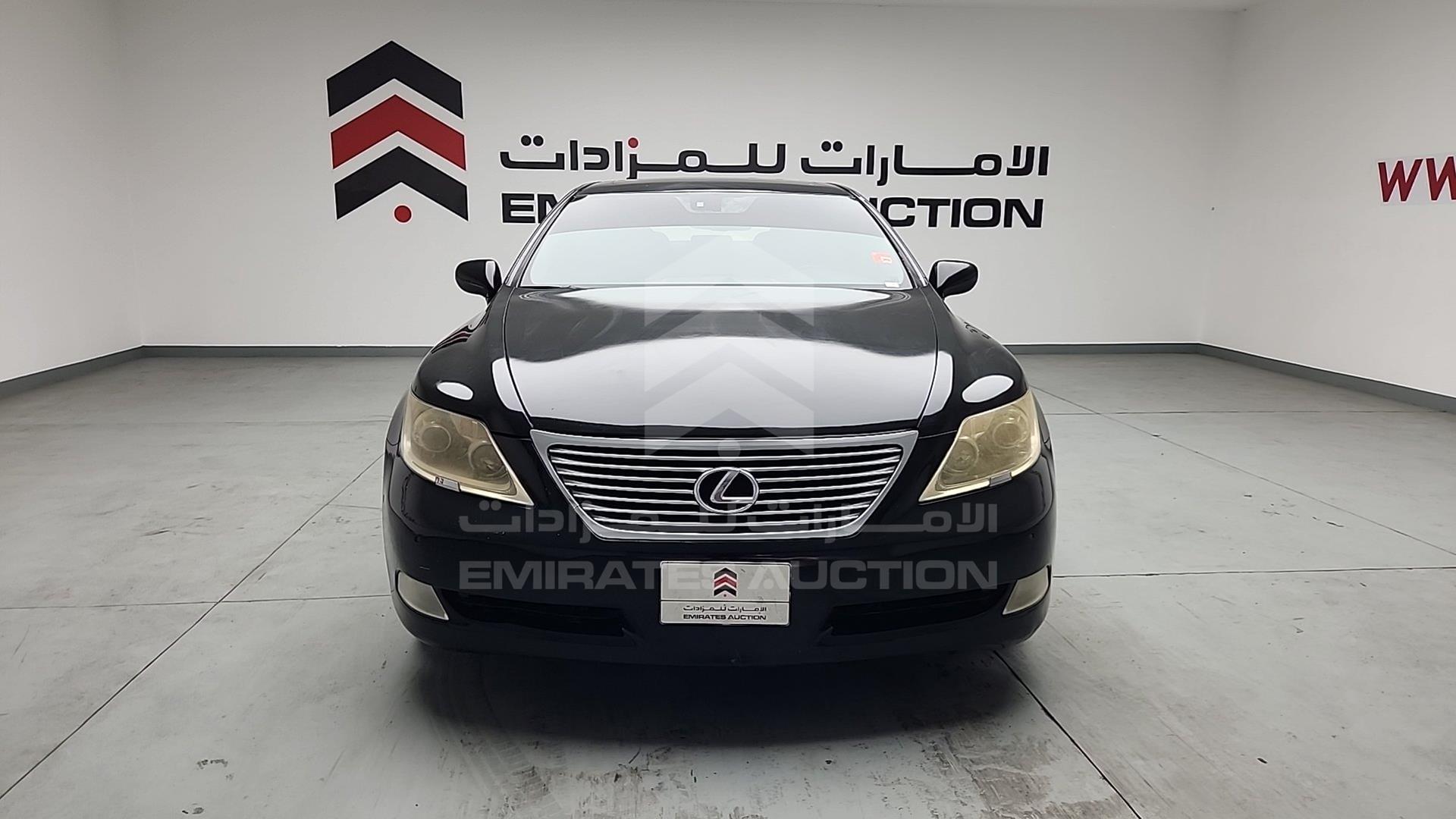 2008 LEXUS LS 460 VIN: JTHBL46F985076087
