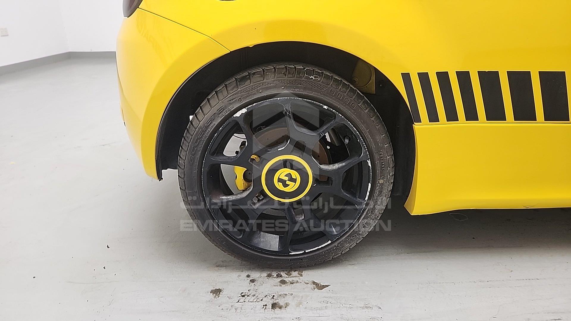 2011 FIAT 500 VIN: ZFAHA3285B0586807