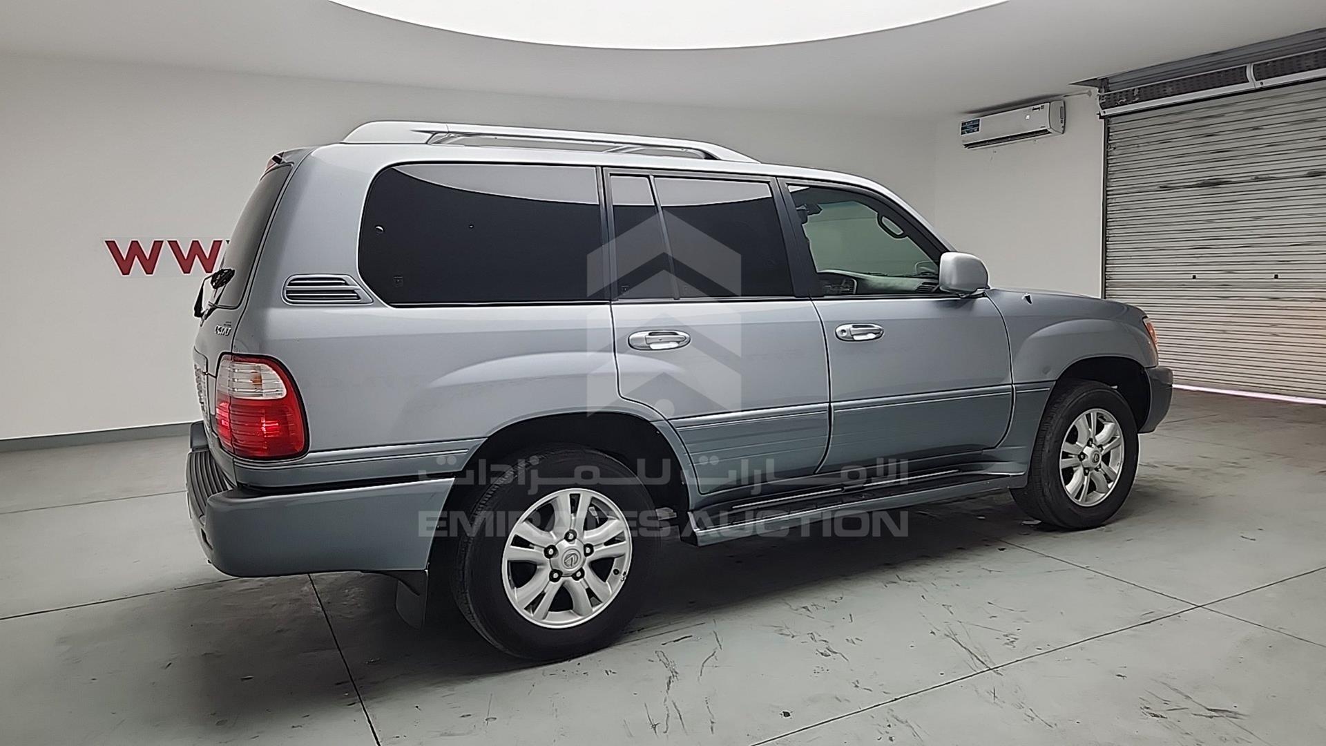 2005 LEXUS LX 470 VIN: JTJHT00W953550346