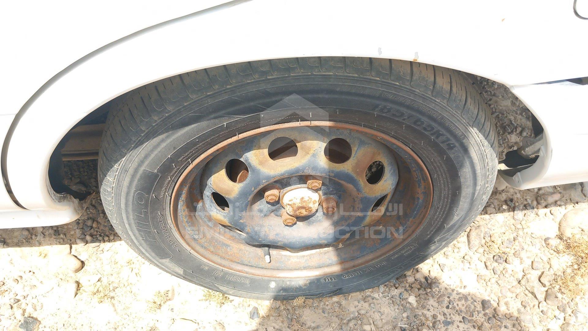 1999 NISSAN SUNNY VIN: JN1DB41S2XW004452