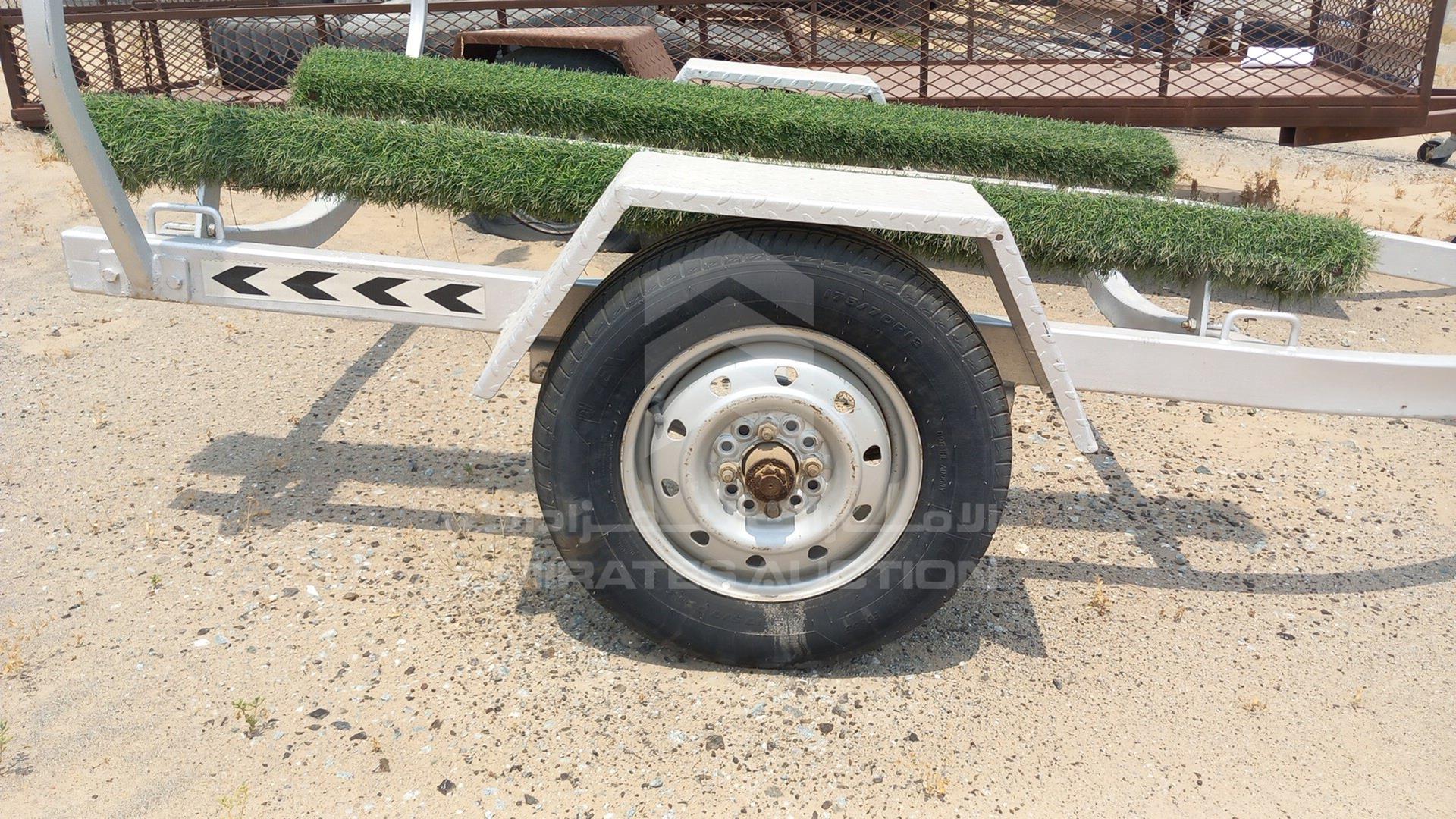 2019 TRAILER LOCAL VIN: D076460DXBTRAILER