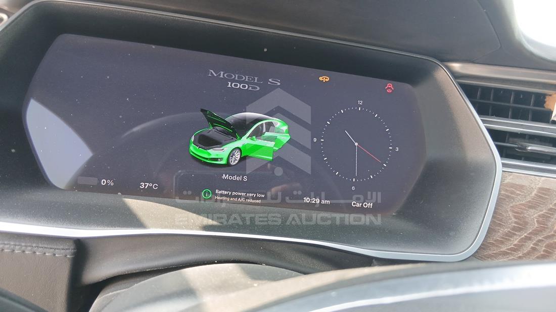 2018 Tesla Model S — Speedometer & RPM Gauges — Photo 16