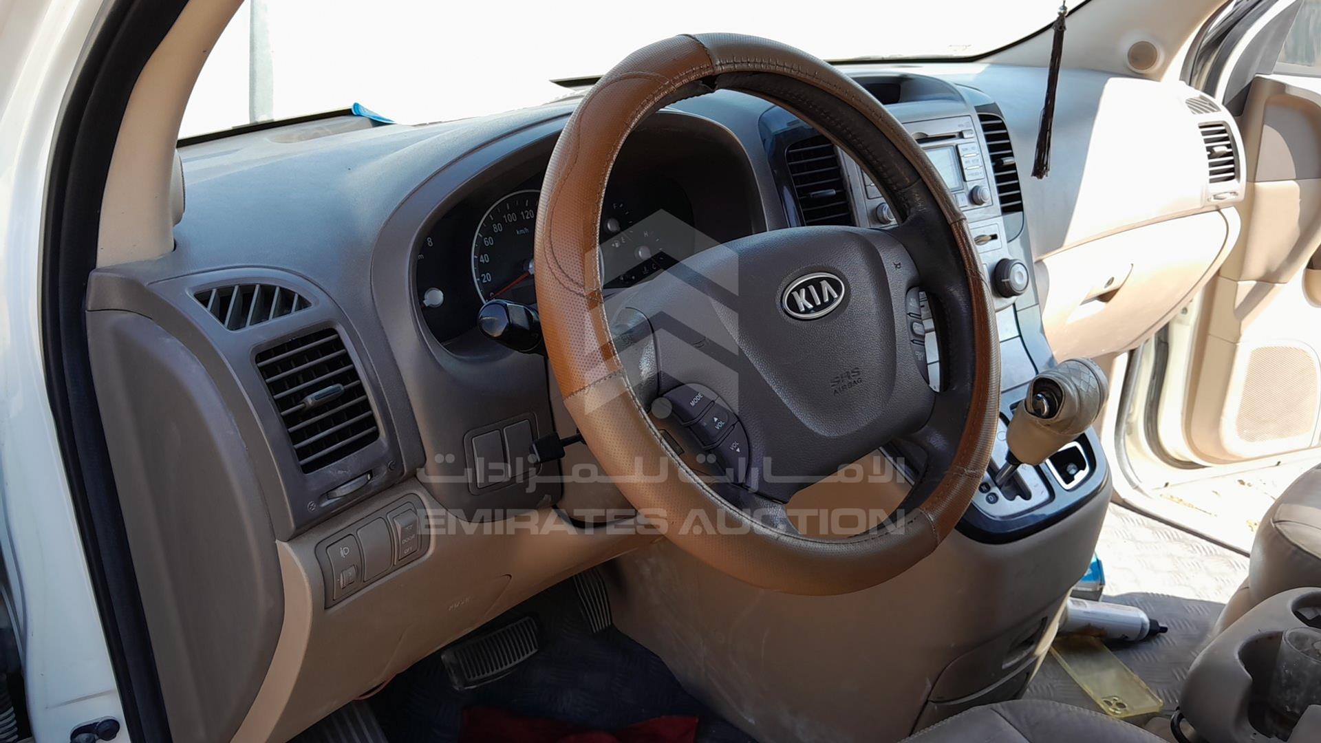 2011 KIA CARNIVAL VIN: KNAMH8177B6386899
