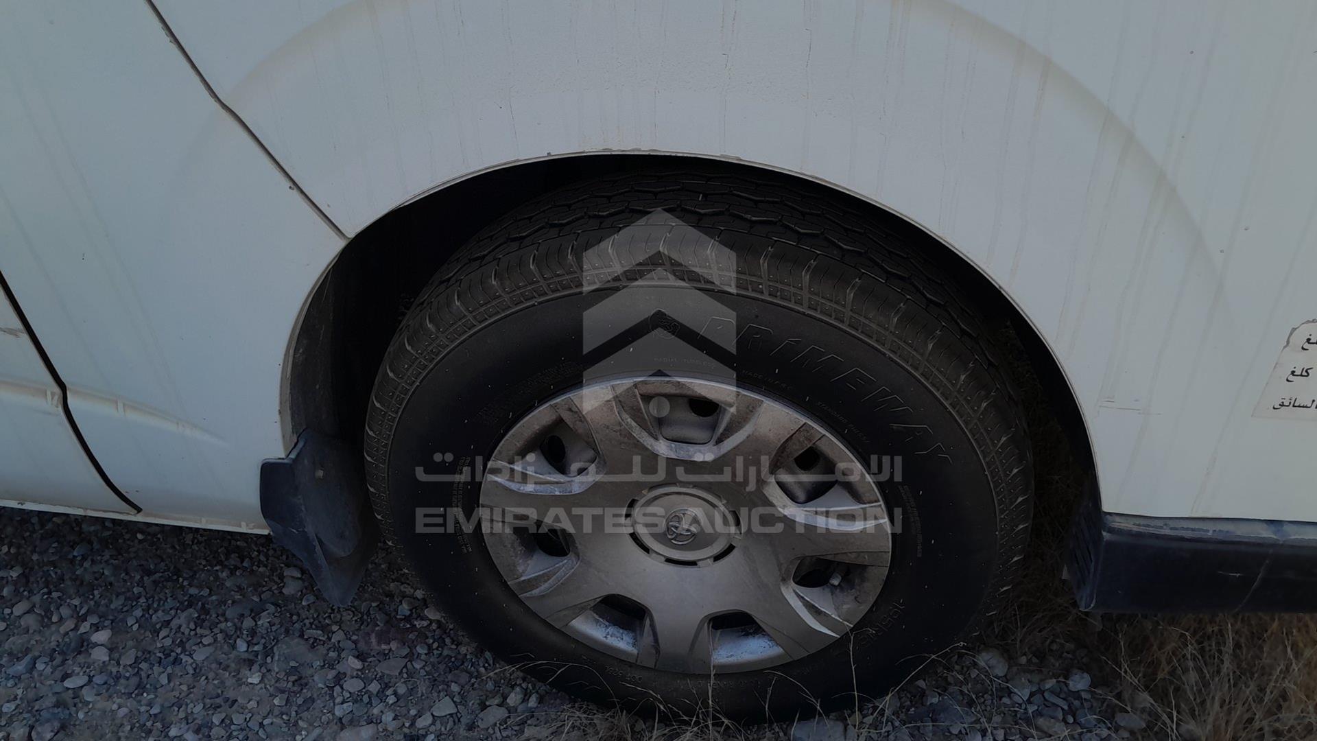 2006 TOYOTA HIACE VIN: JTFHX02P860009831