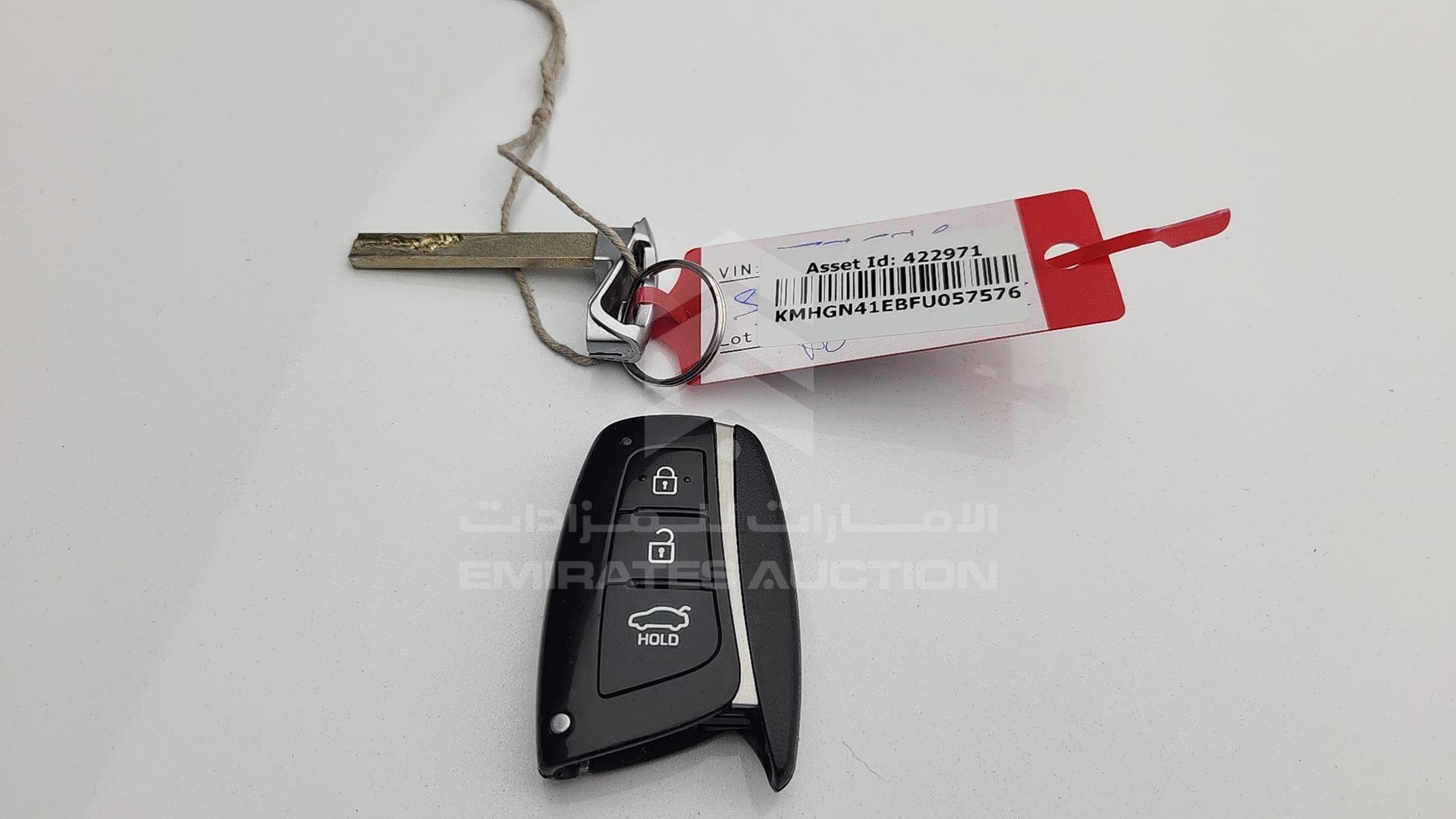 2015 HYUNDAI GENESIS VIN: KMHGN41EBFU057576